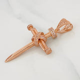 Dije Cruz Clavo 6.35g / 5cm Oro Rosa 18K