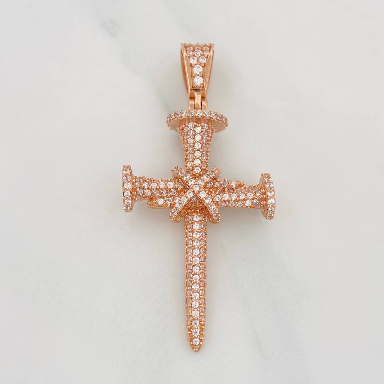 Dije Cruz Clavo 7.05g / 5cm Oro Rosa 18K