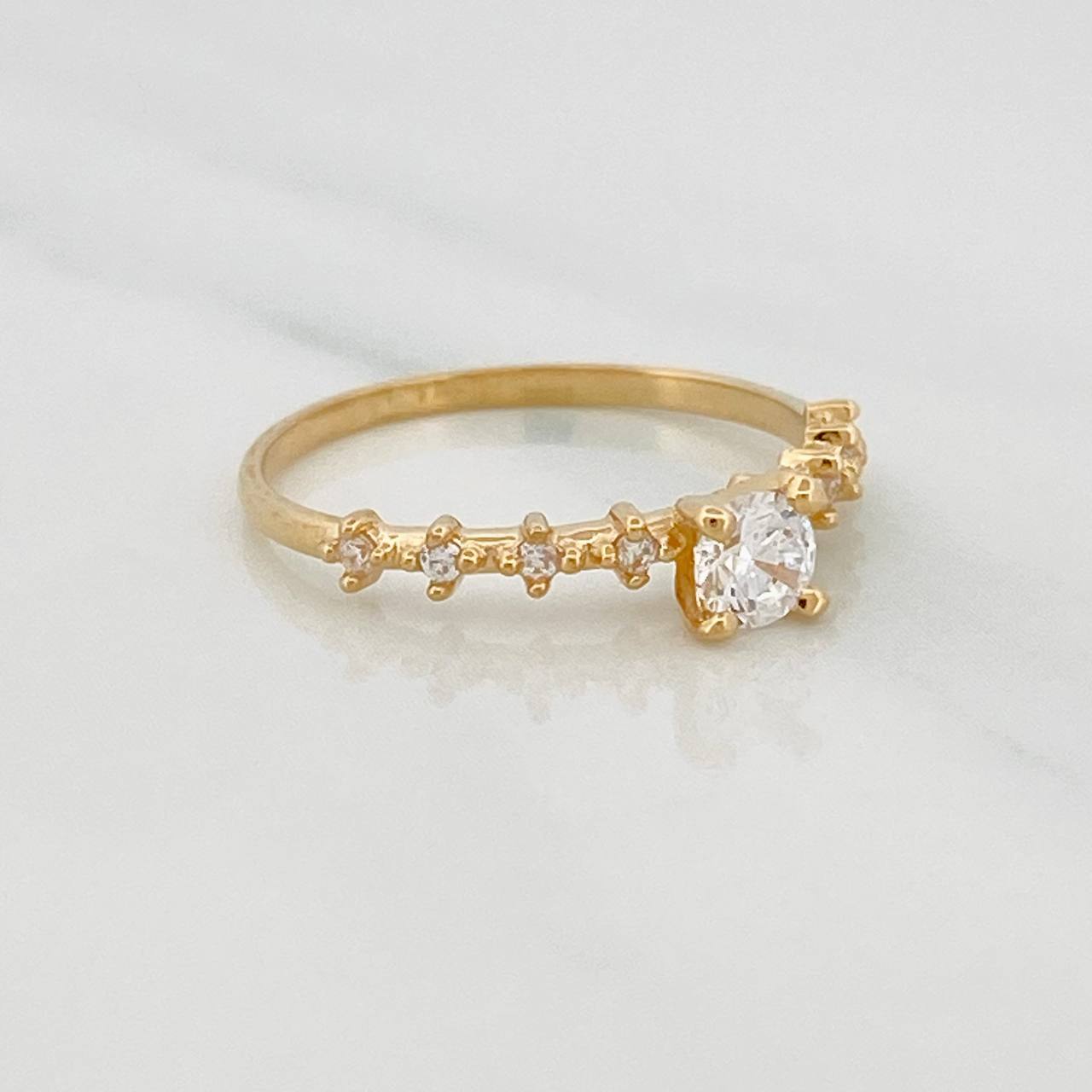 Anillo Solitario Churumbela 1.45g / T6 Oro Amarillo 18K