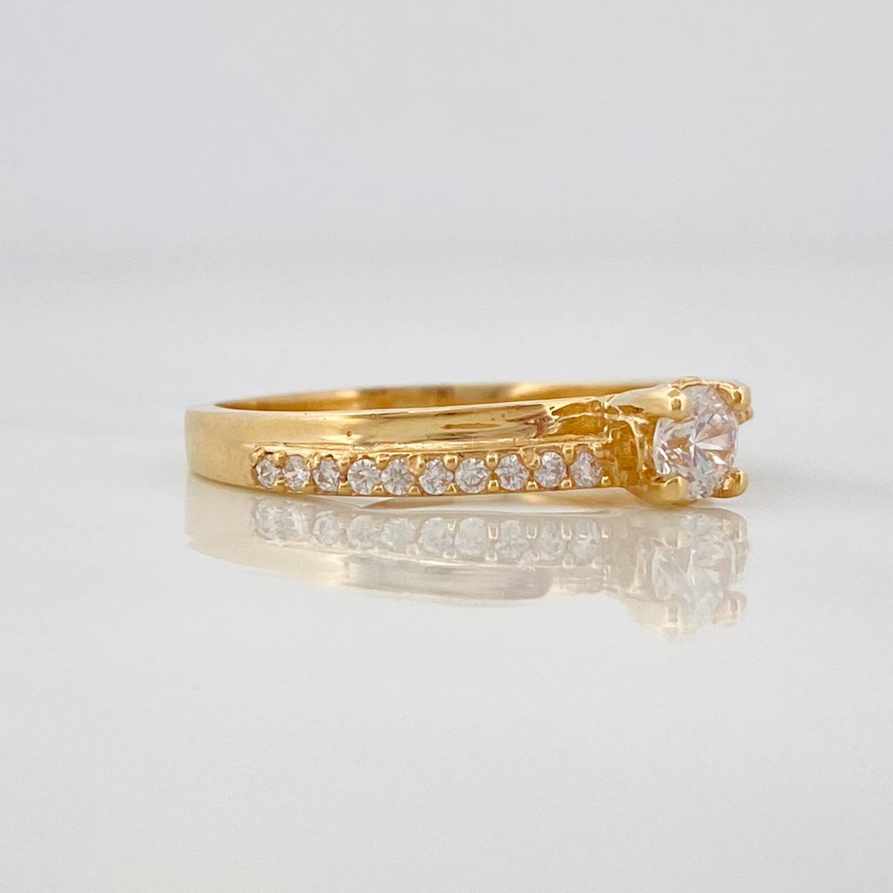 Anillo Solitario Churumbela 2.4g / T7 3/4 Oro Amarillo 18K