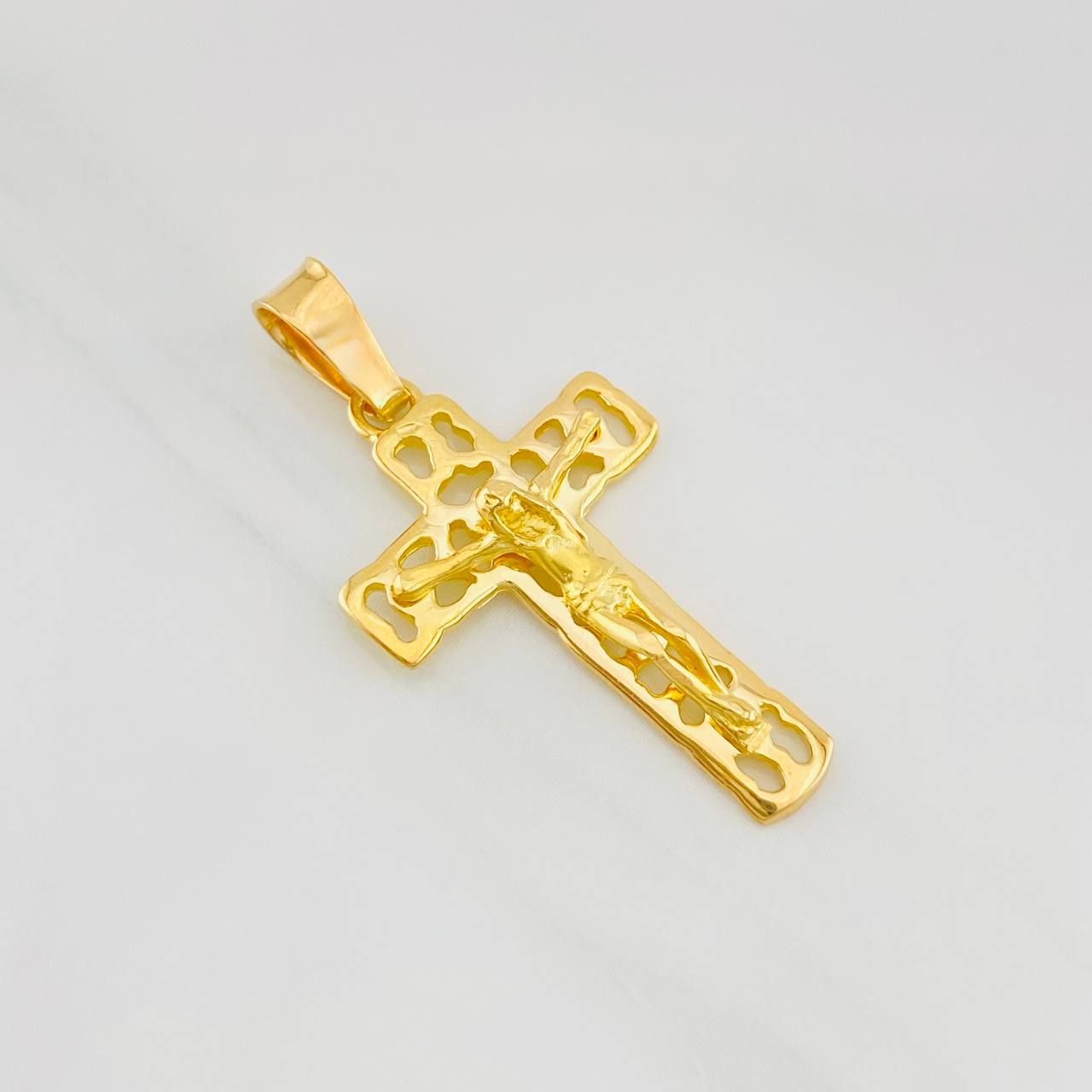 Dije Cruz Cristo 2.95g / 3.5cm Oro Amarillo 18K