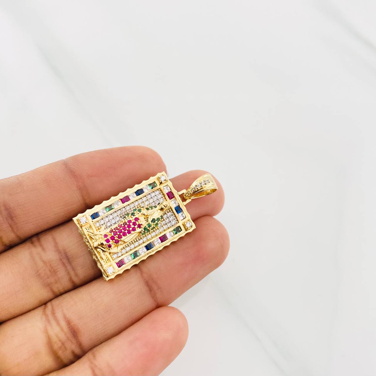 Dije Virgen de Guadalupe 7.15g / 3.5cm Dos Oros Amarillo Blanco 18K