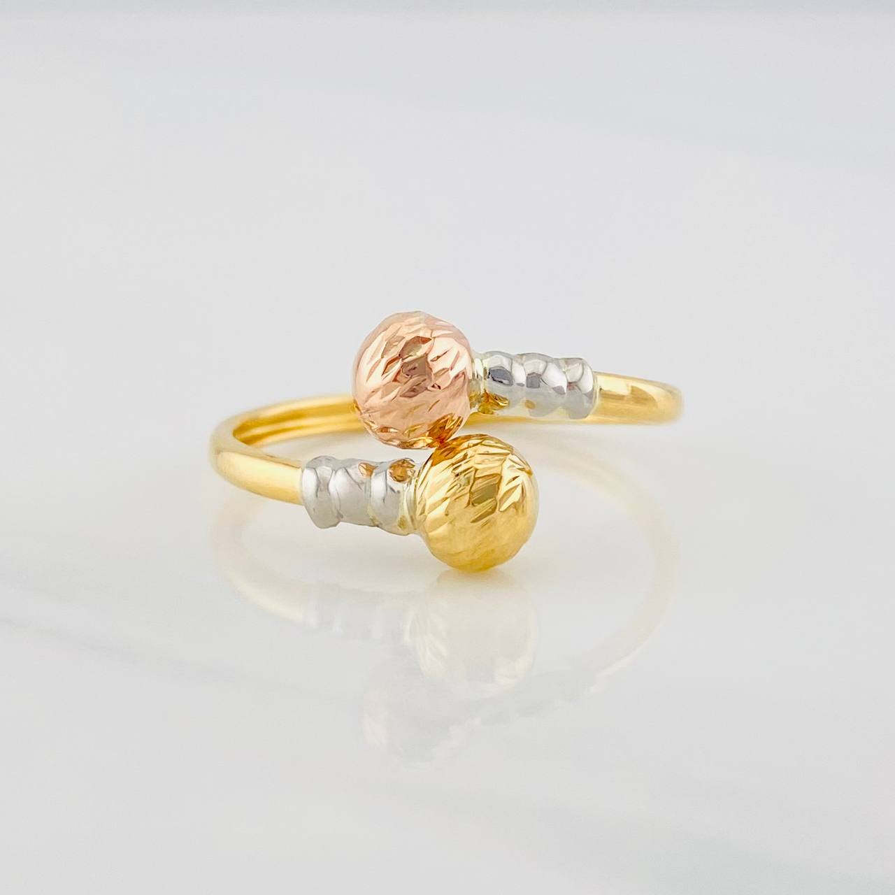 Anillo Tu y Yo 1.55g / T8 1/4 Tres Oros 18K