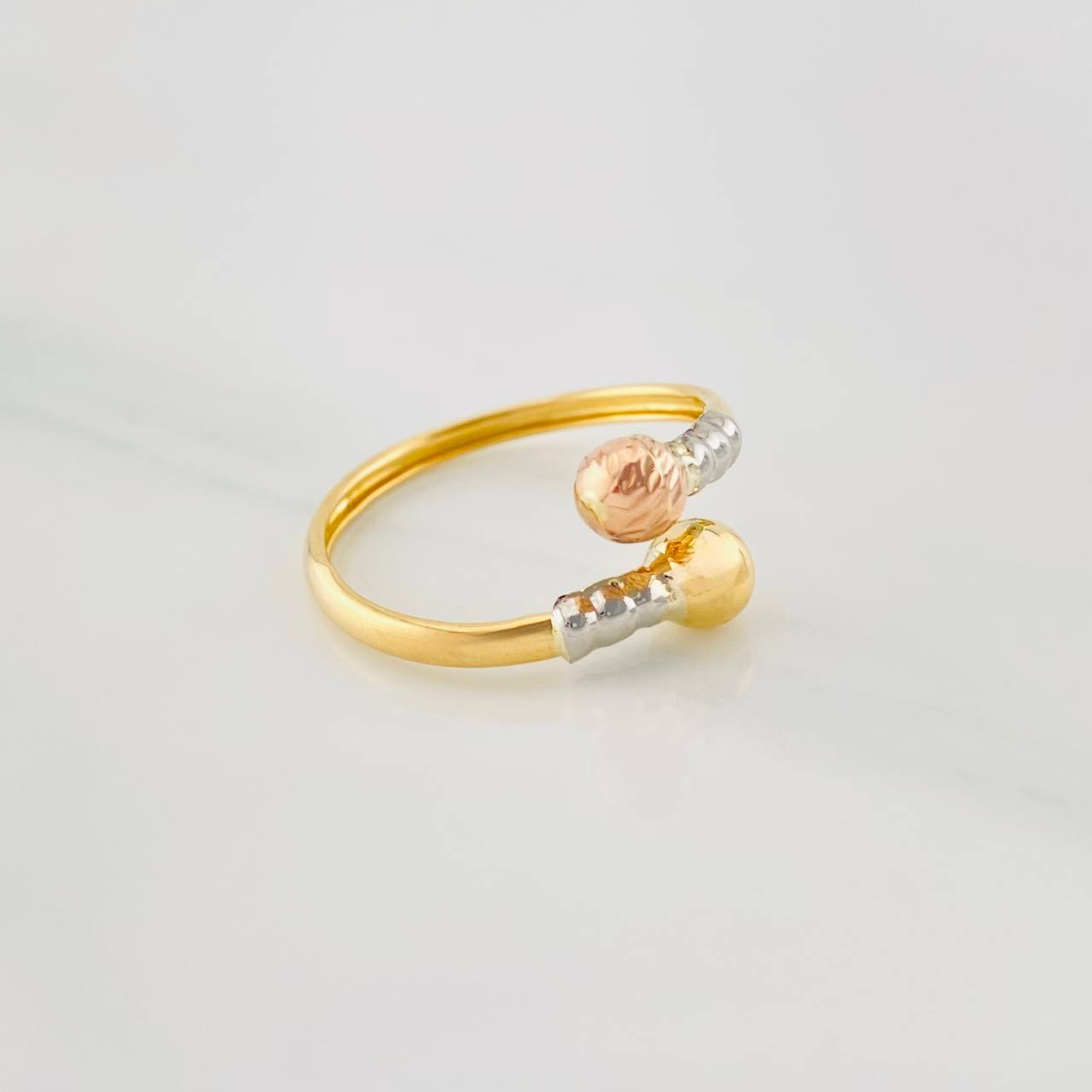 Anillo Tu y Yo 1.35g / T9 1/4 Tres Oros 18K