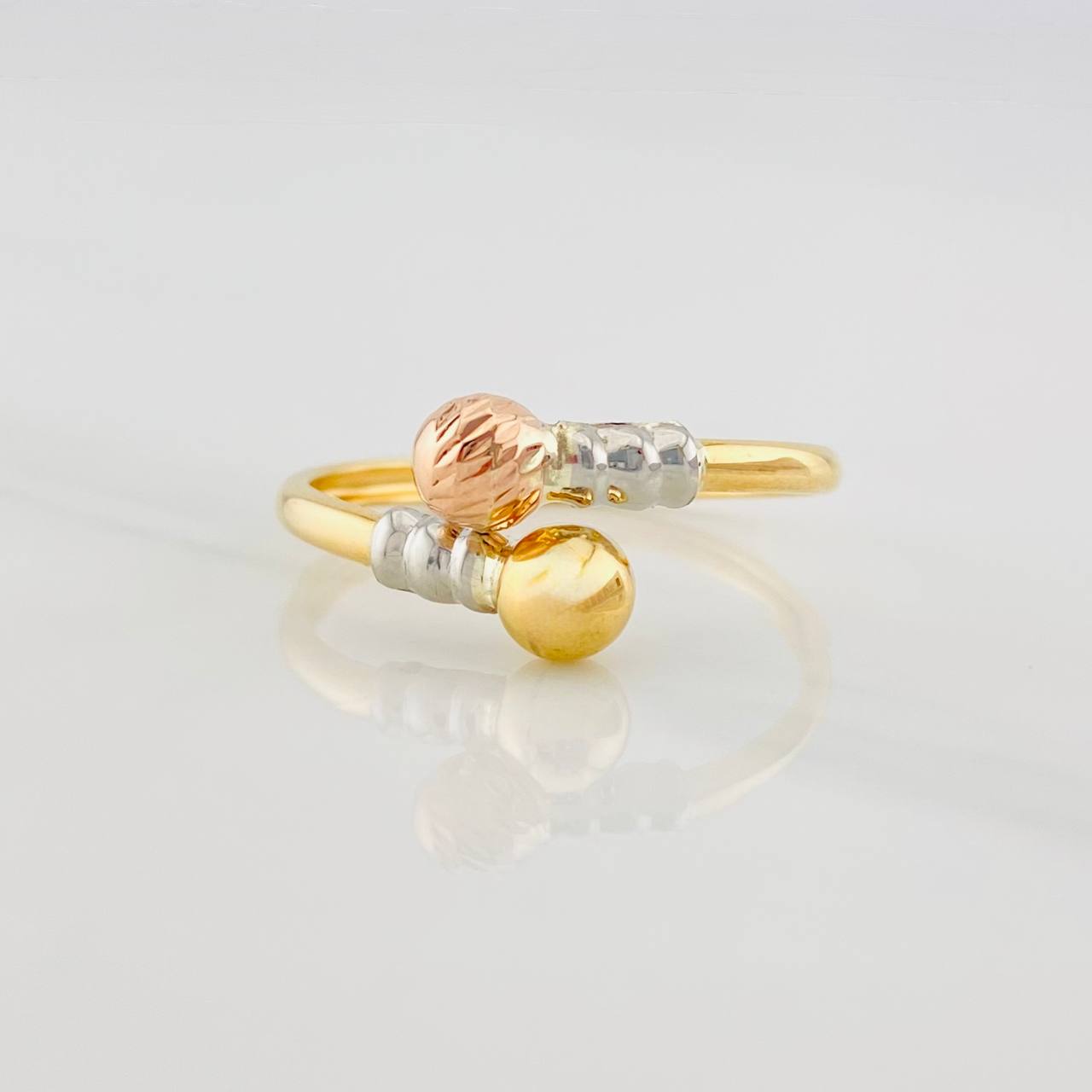 Anillo Tu y Yo 1.35g / T9 1/4 Tres Oros 18K