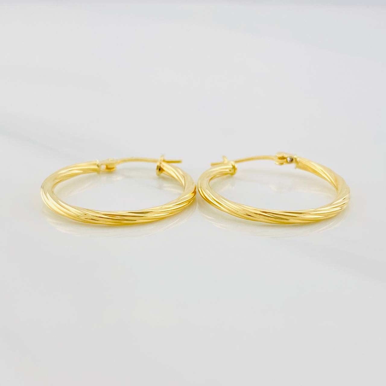 Candongas Mary 1.45g / 2.4cm Oro Amarillo 18K