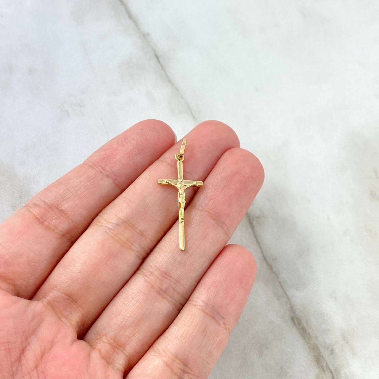Dije Cruz Cristo 0.95gr / 3.1cm / Circon Blanco Oro Amarillo ©