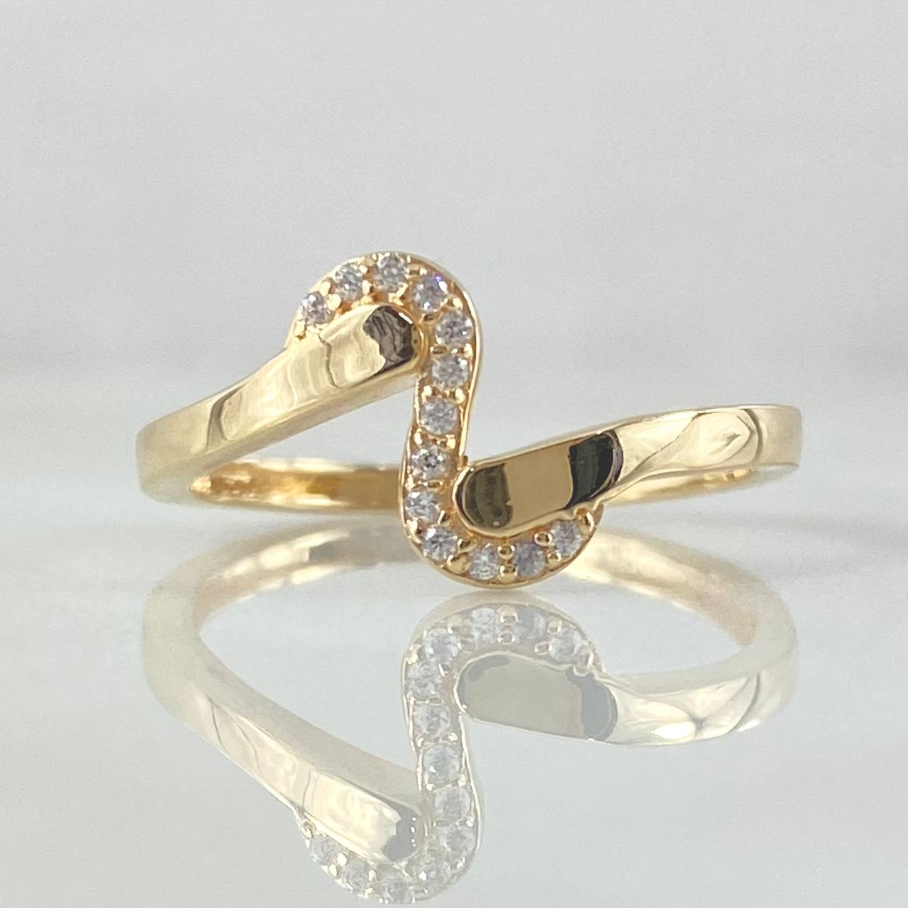Anillo Curva Simil 1.85gr / T6 / Oro 18K ©