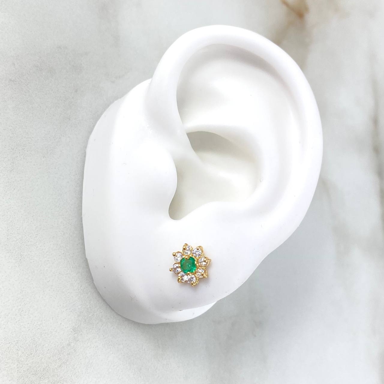 Topos Flor Driada 1.65gr / 0.8cm / Emeraldas 32pts - Circones Blancos Oro Amarillo (Joya)