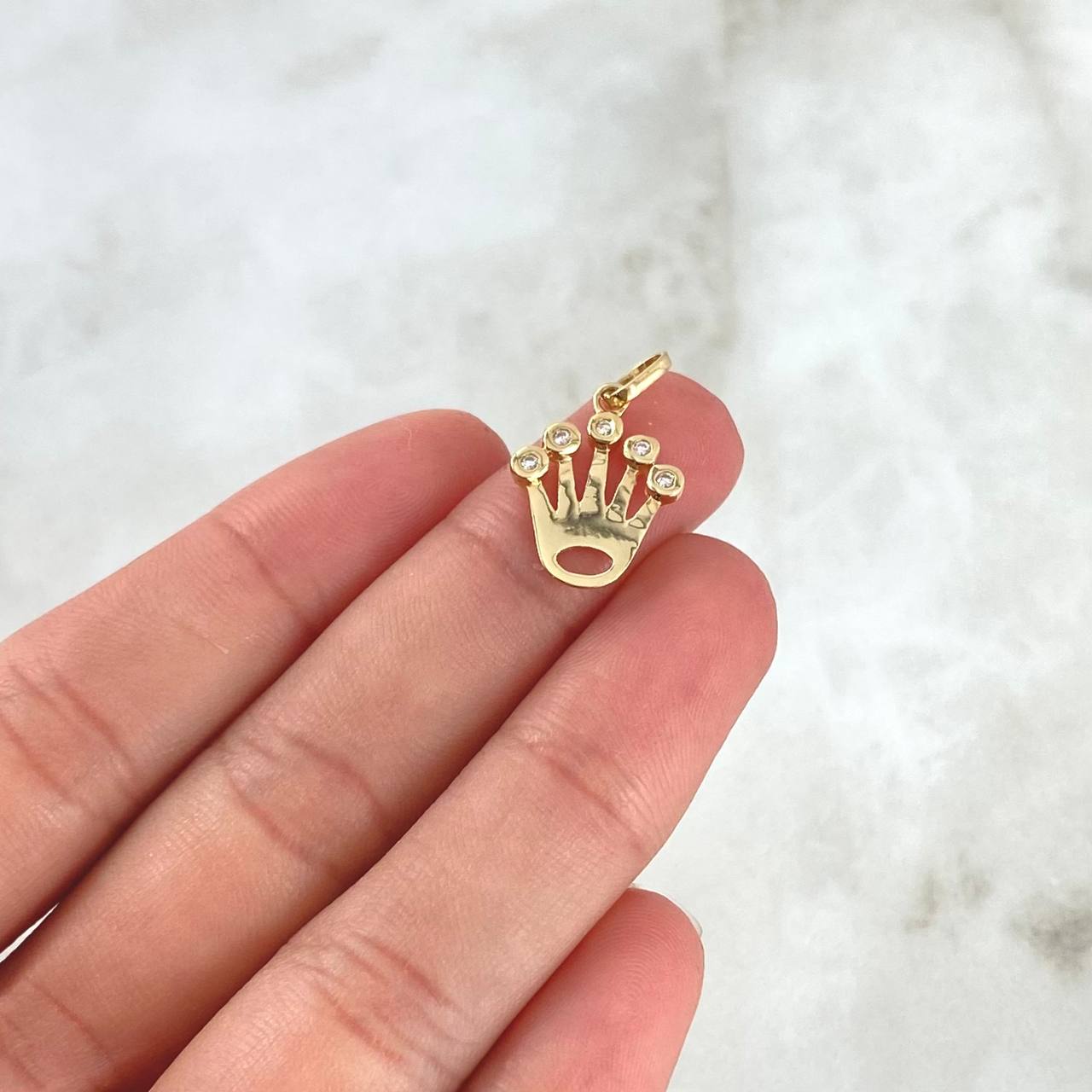 Dije Corona RX 1gr / 2.5cm / Circones Blancos Oro Amarillo 18K ©