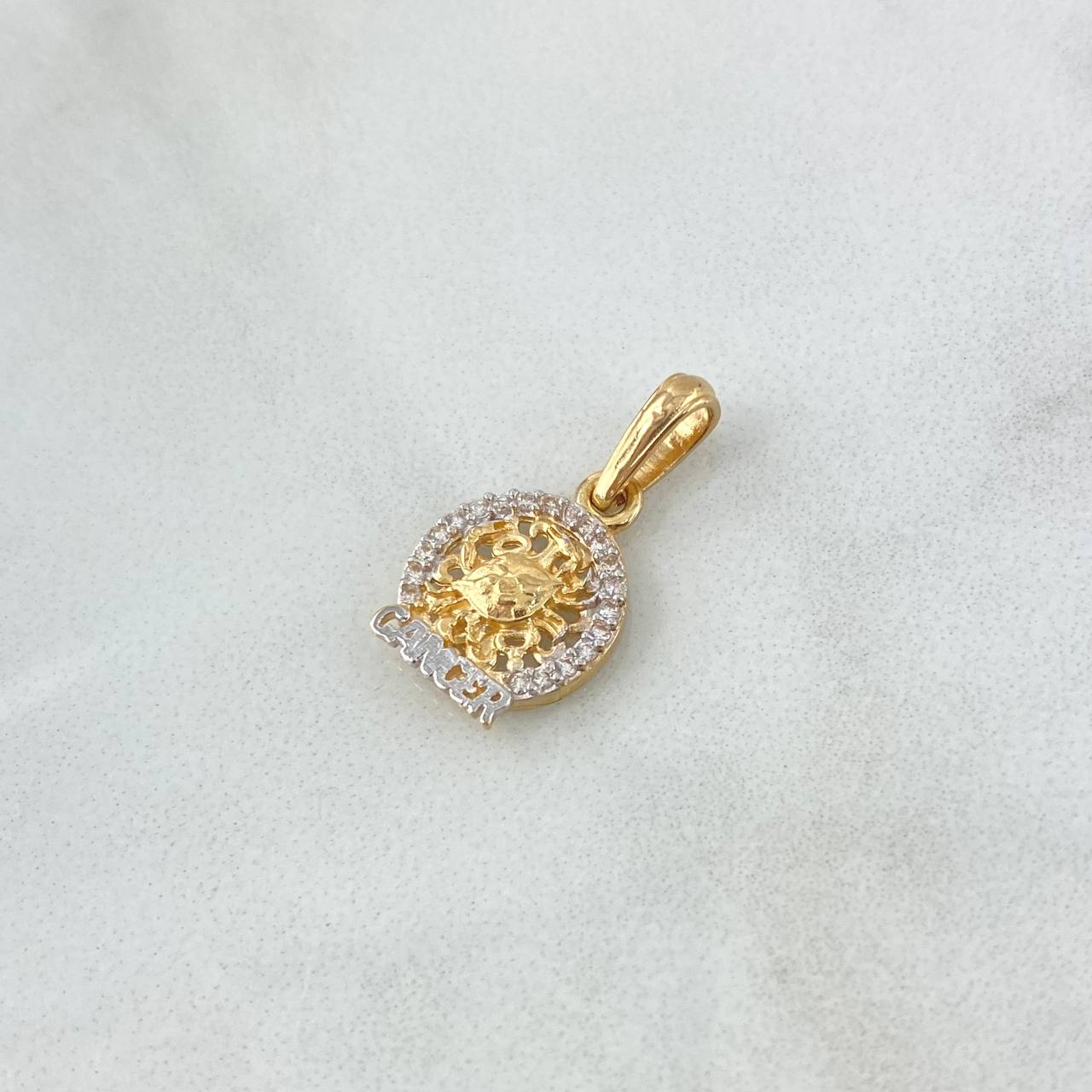 Dije Signo Cancer 1.5gr / 2.5cm / Circones Blancos Oro Amarillo 18K (Oferta) ©