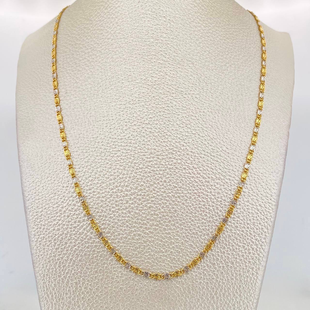 Cadena Escalera Plana 4.25g / 60cm / 2.44mm Dos Oros Amarillo Blanco 18K