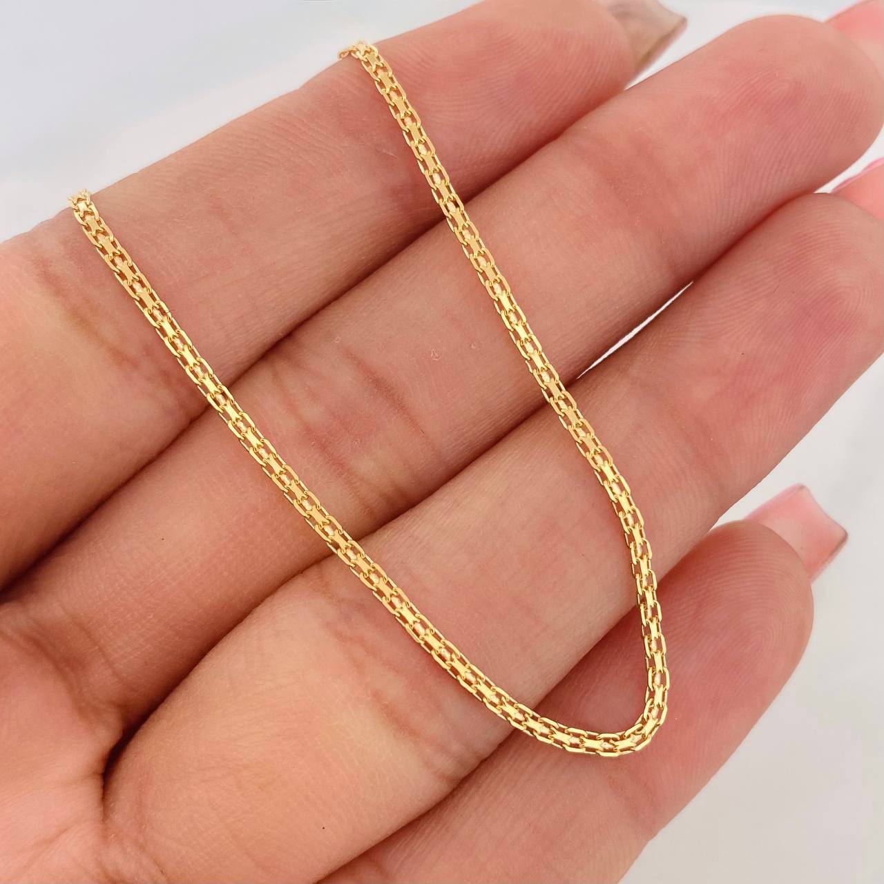Cadena China 4.2g / 60cm / 1.79mm Oro Amarillo 18K