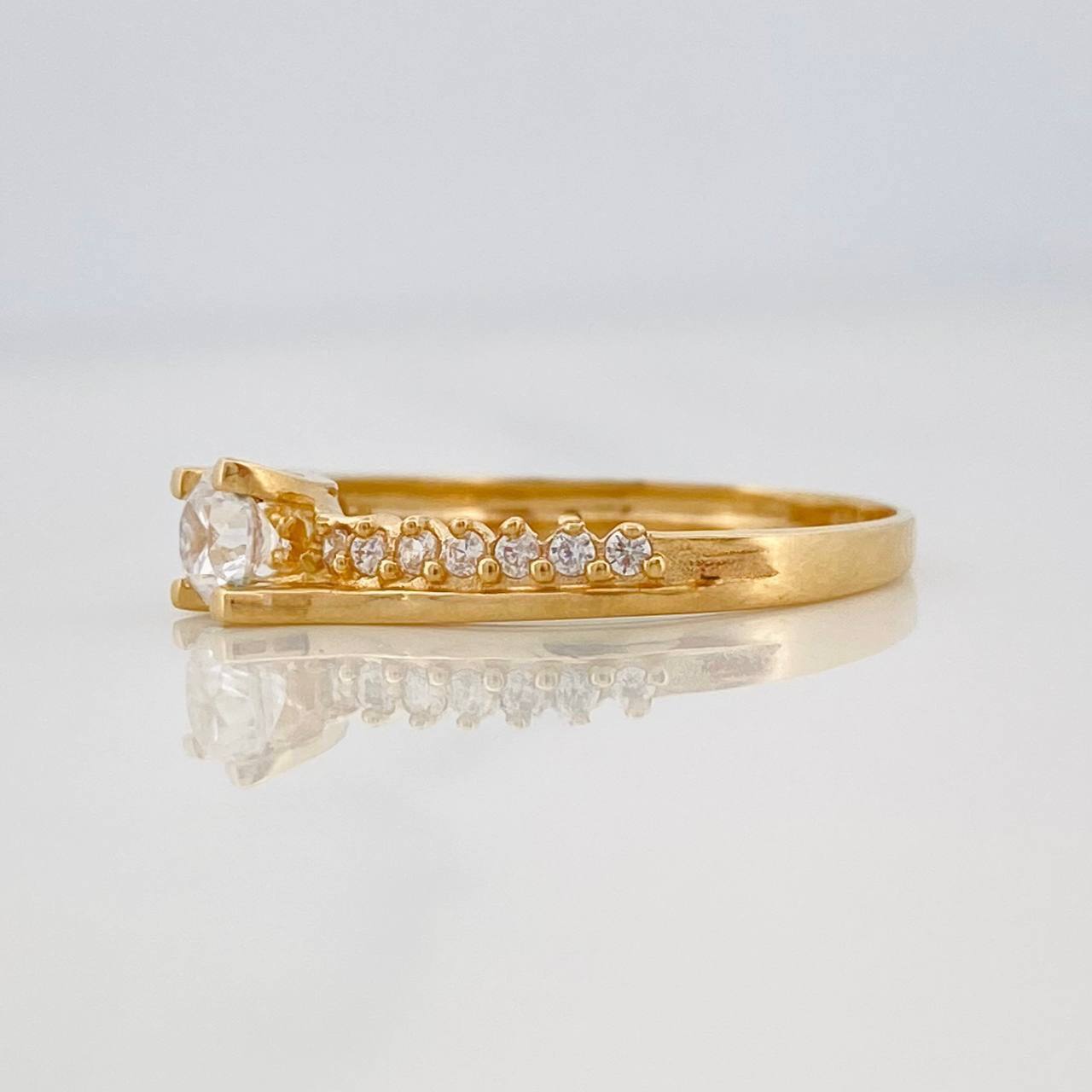 Anillo Solitario Churumbela 1.65g / T6 Oro Amarillo 18K