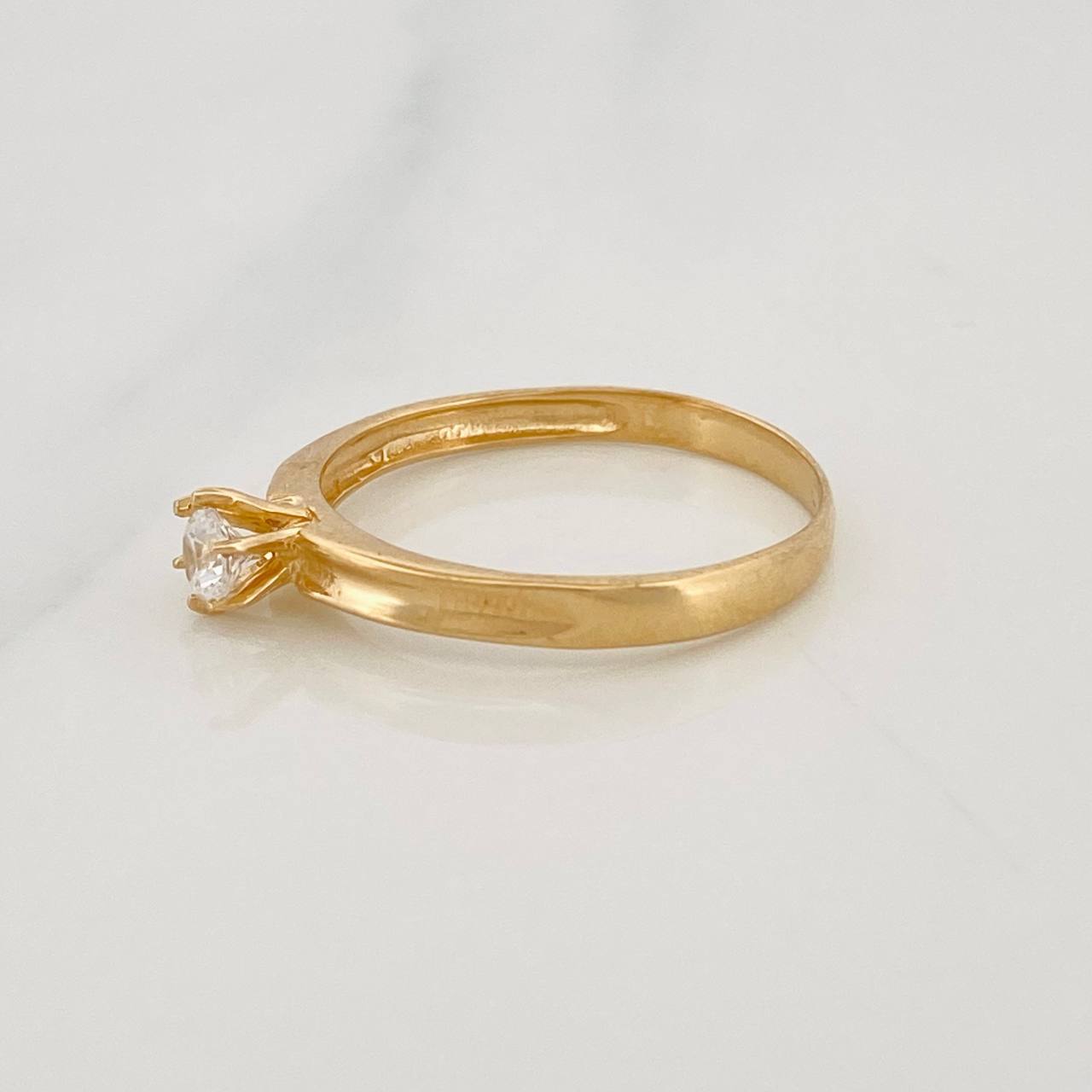 Anillo Solitario 1.55g / T6 1/4 Oro Amarillo 18K