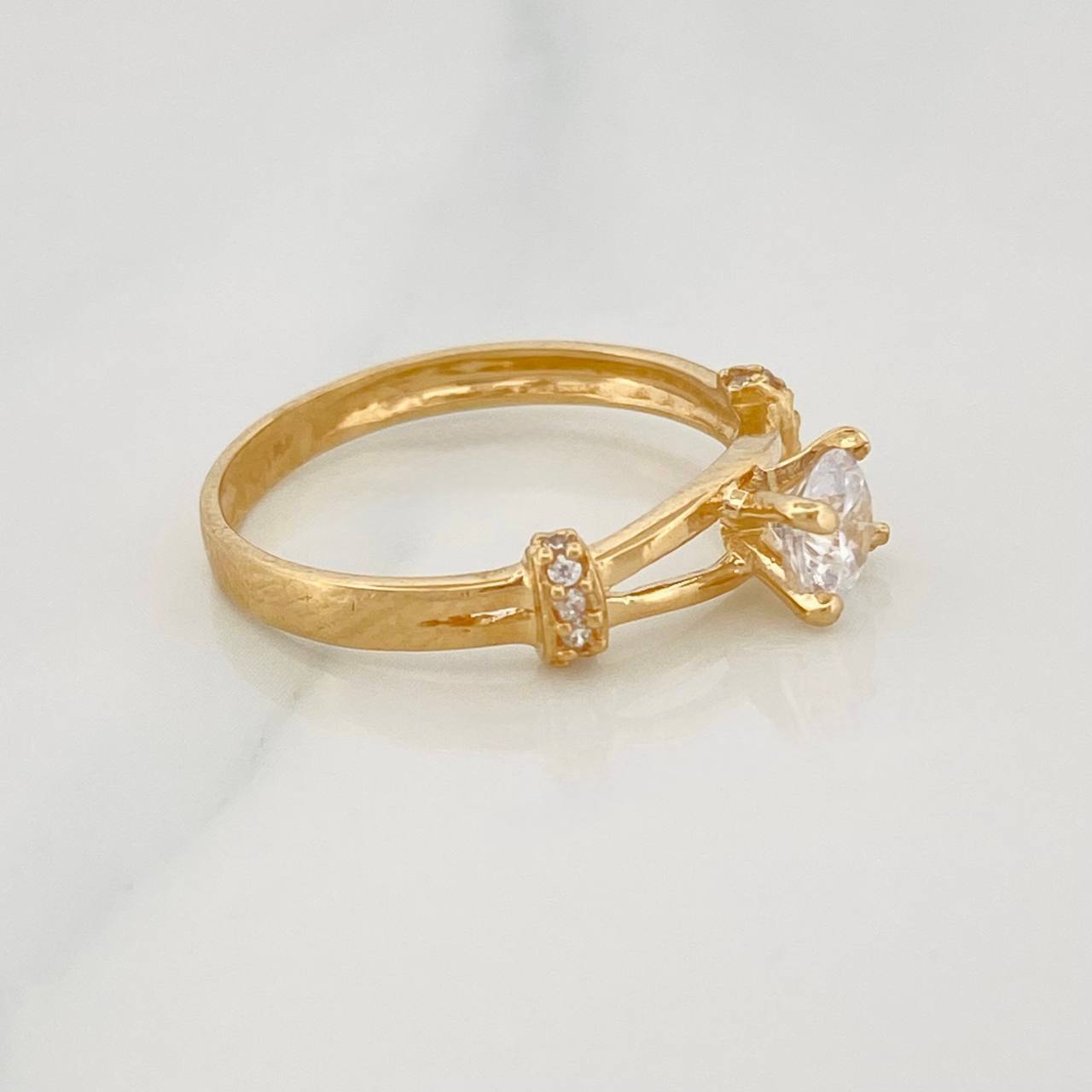 Anillo Solitario 2.05g / T7 1/4 Oro Amarillo 18K