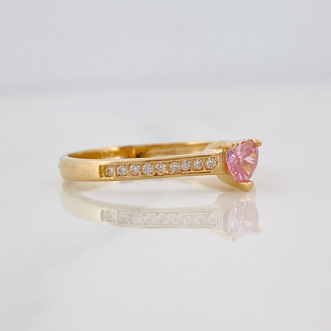 Anillo Solitario Corazon 1.9g / T7 1/4 Oro Amarillo 18K