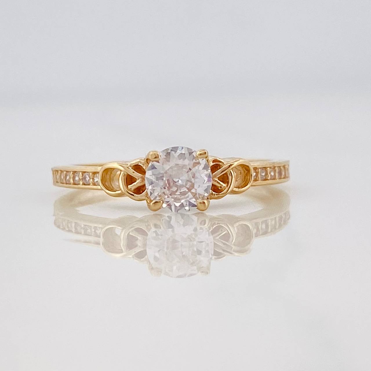 Anillo Solitario 2.2g / T6 1/2 Oro Amarillo 18K