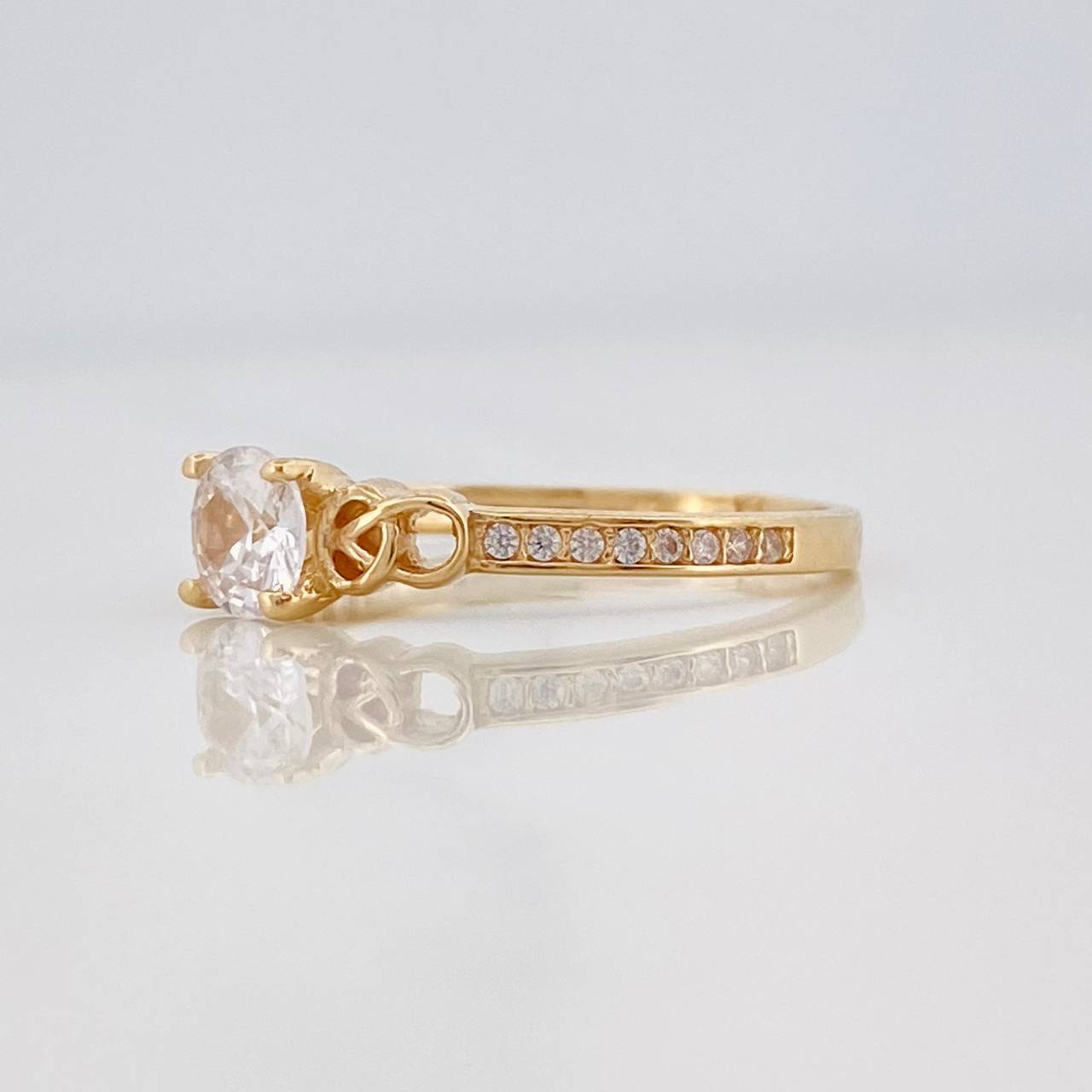 Anillo Solitario 2.2g / T6 1/2 Oro Amarillo 18K