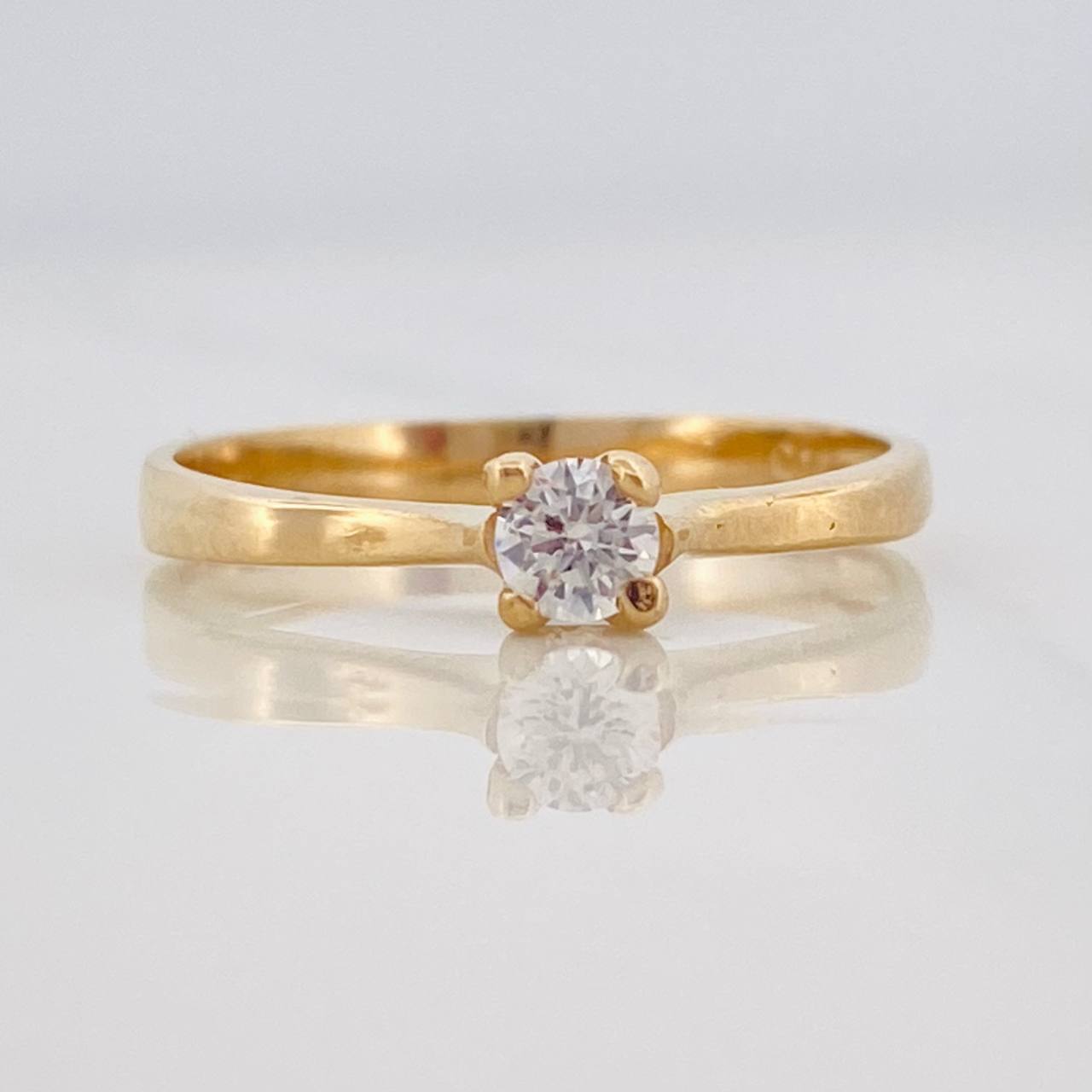 Anillo Solitario 1.95g / T6 3/4 Oro Amarillo 18K