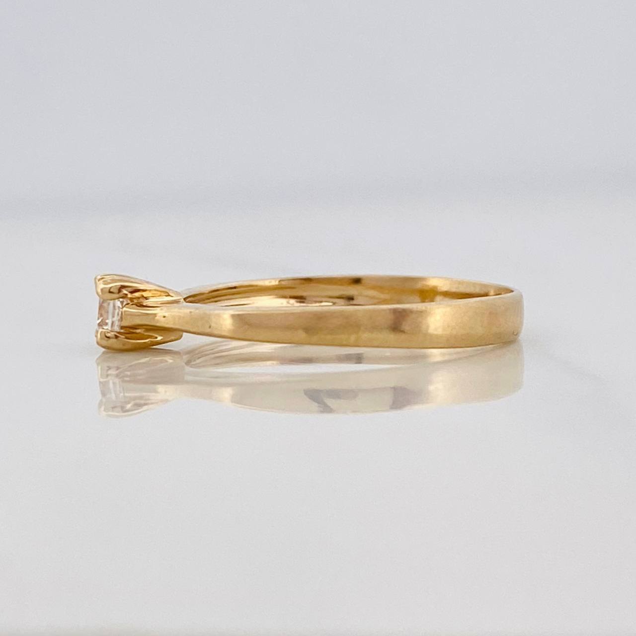Anillo Solitario 1.95g / T6 3/4 Oro Amarillo 18K