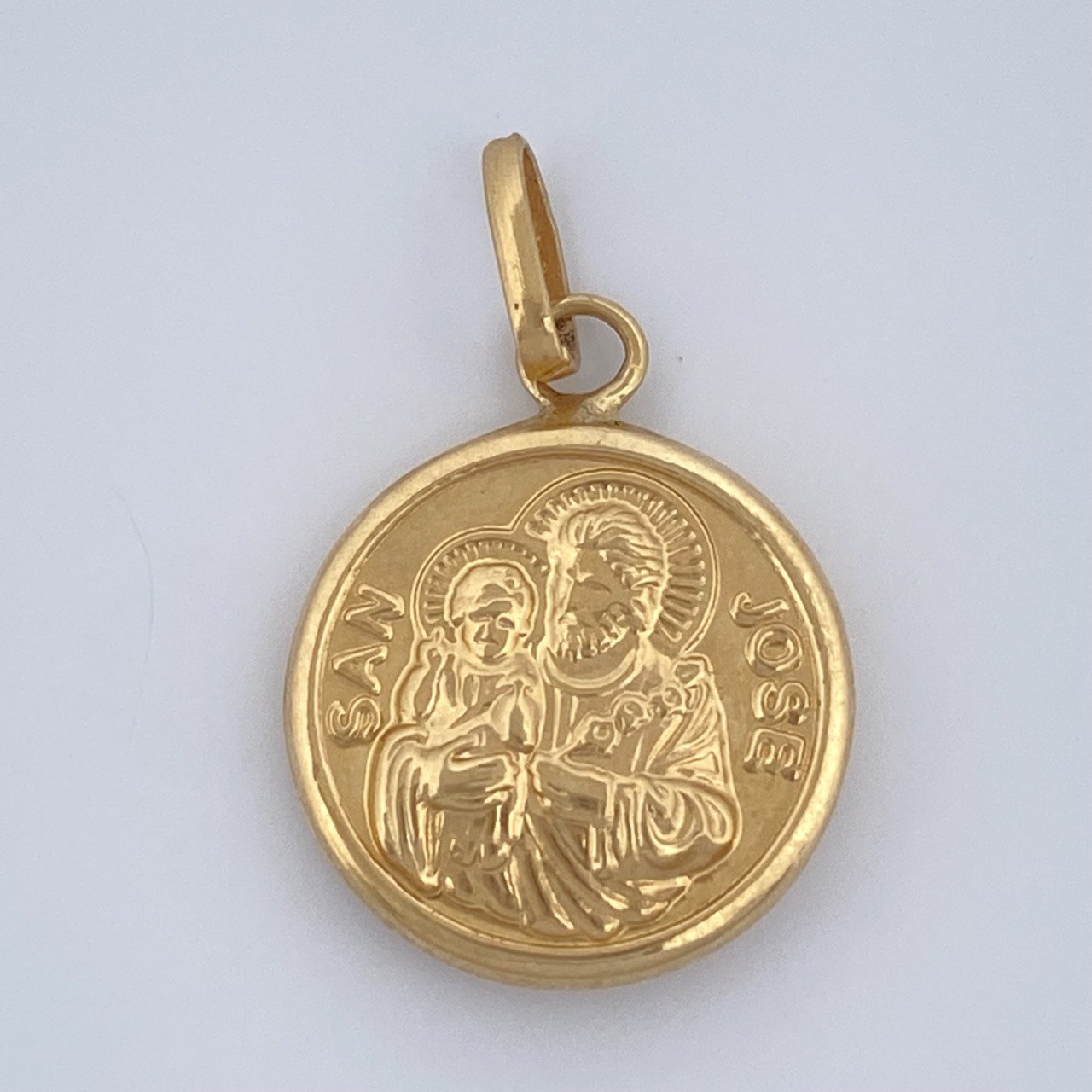 Dije San Jose 0.9gr / 2cm / Oro Amarillo 18K $
