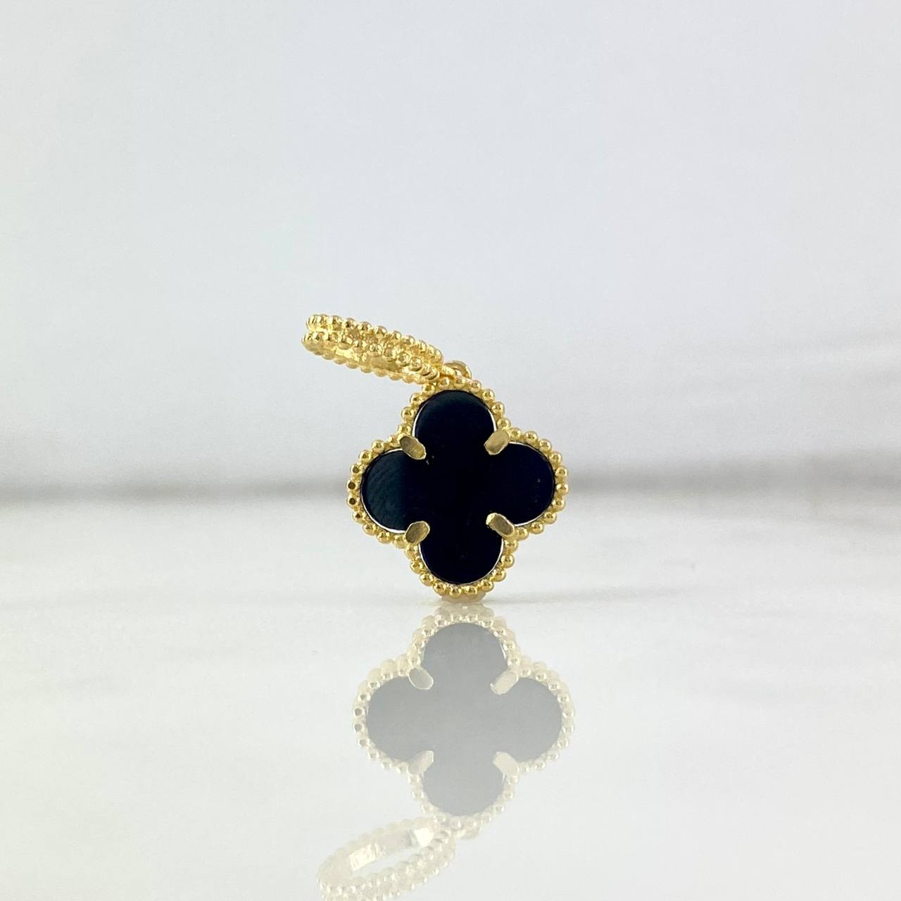 Dije Trebol VCyA 2.15gr / 2.3cm / Agata Negro Oro Amarillo +4