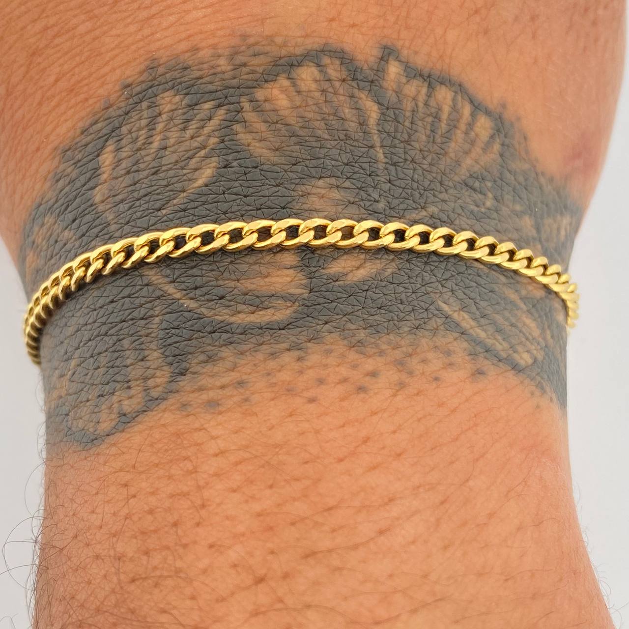 Pulso Cubano 2.65gr / 20cm / 2.7mm Oro Amarillo +1 18K $