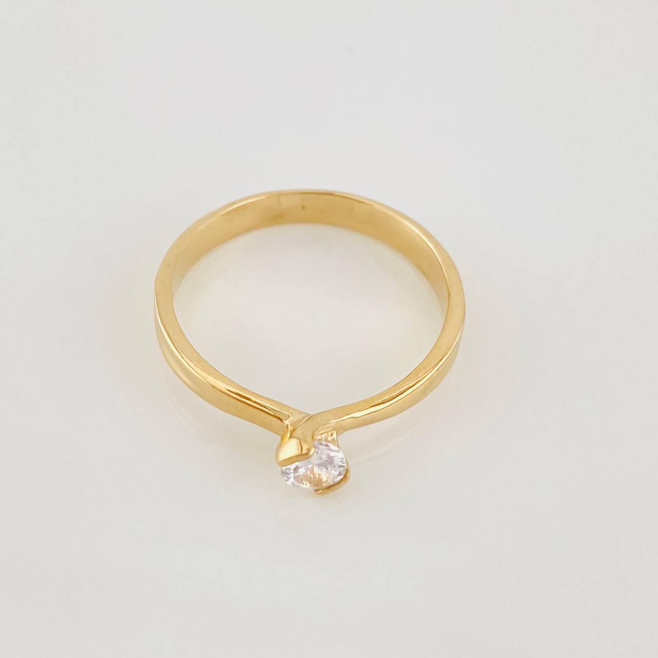 Anillo Solitario 2.65g / T7 Oro Amarillo 18K