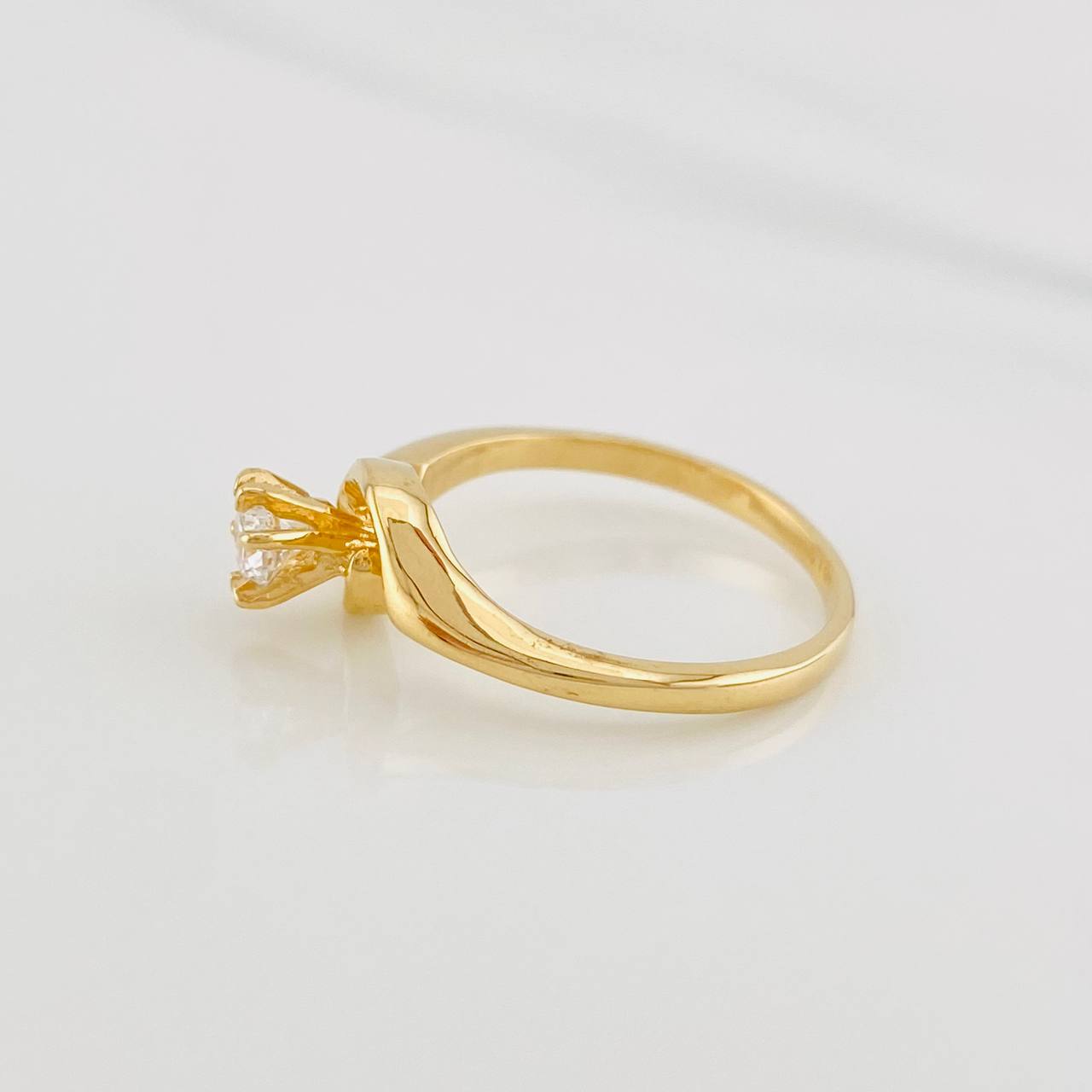 Anillo Olas 2.35g / T5 1/4 Oro Amarillo 18K