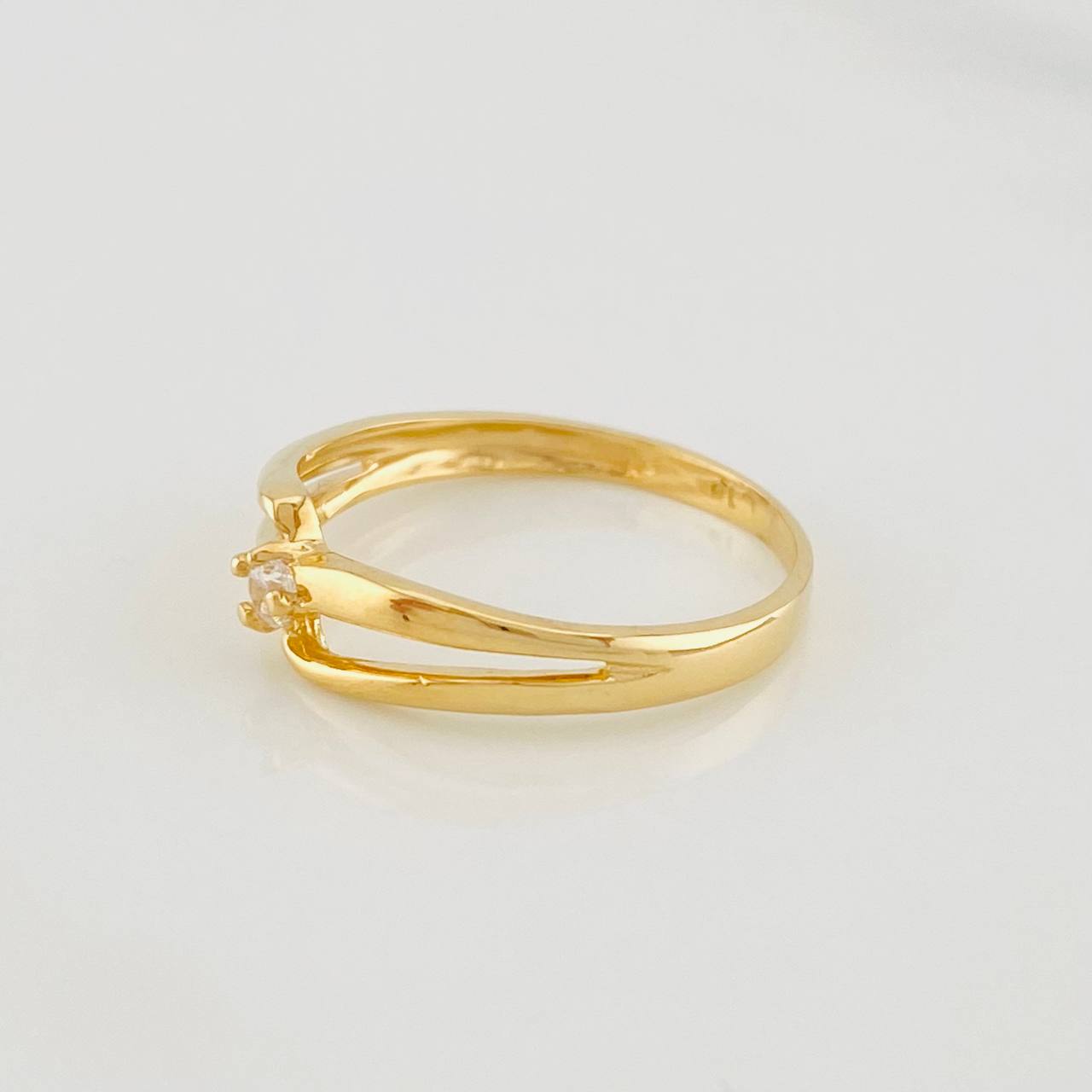 Anillo Lineas Curvas 1.65g / T6 Oro Amarillo 18K