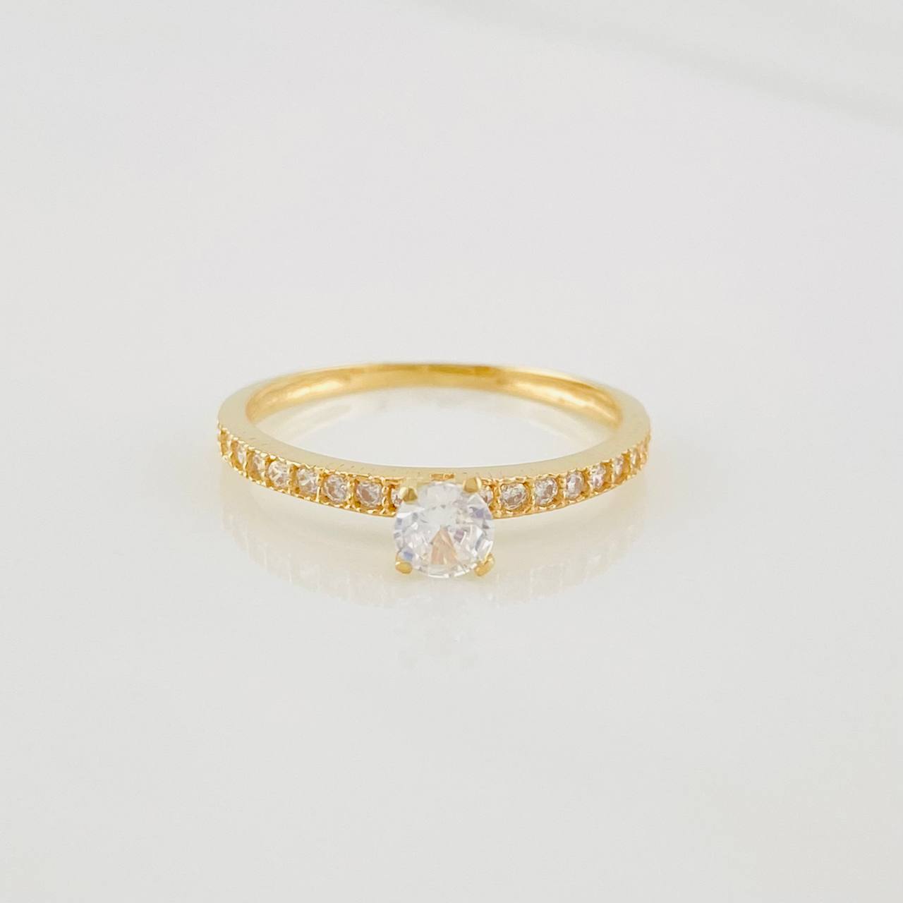 Anillo Solitario Churumbela 1.4g / T6 Oro Amarillo 18K