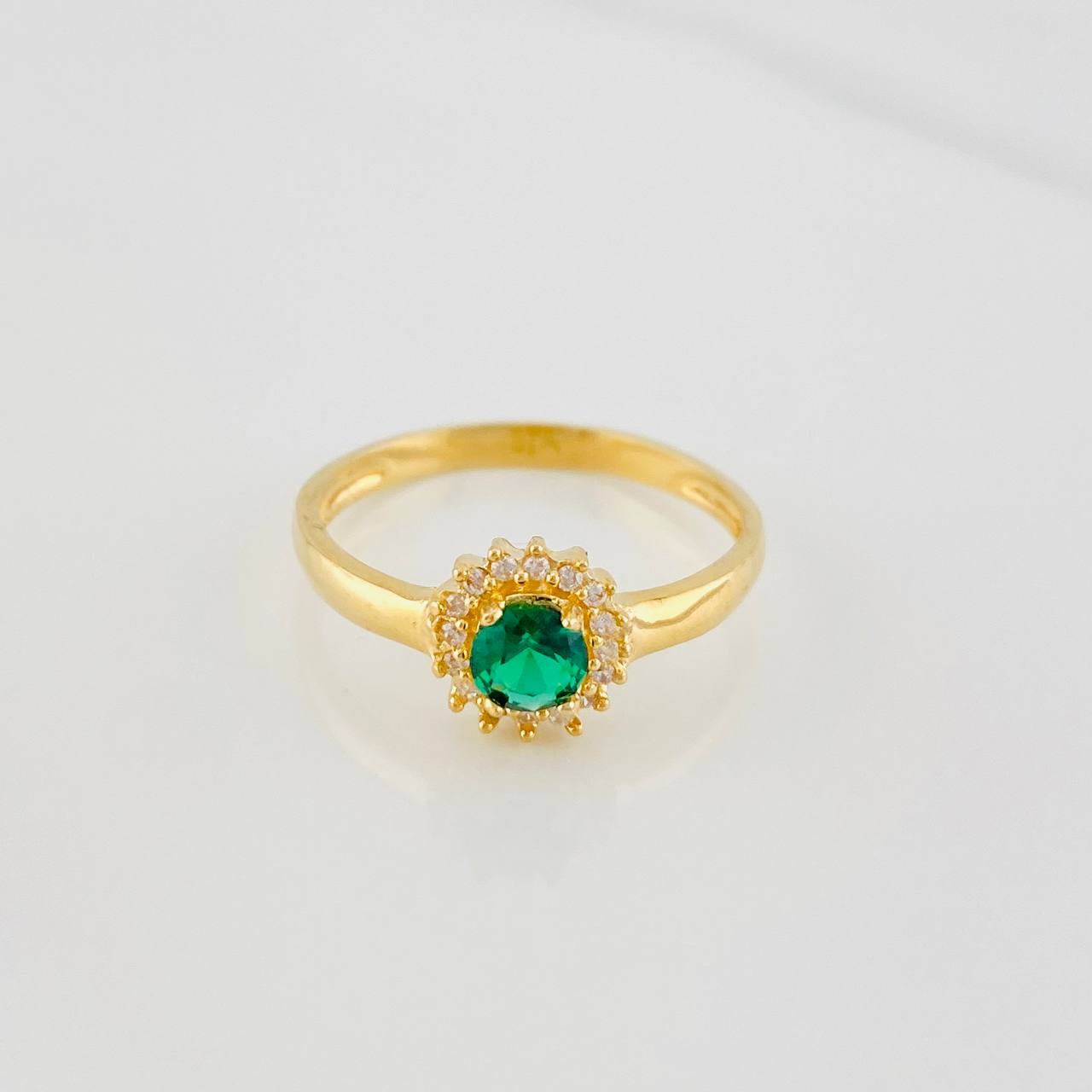Anillo Halo Flor 2.25g / T7 1/4 Oro Amarillo 18K