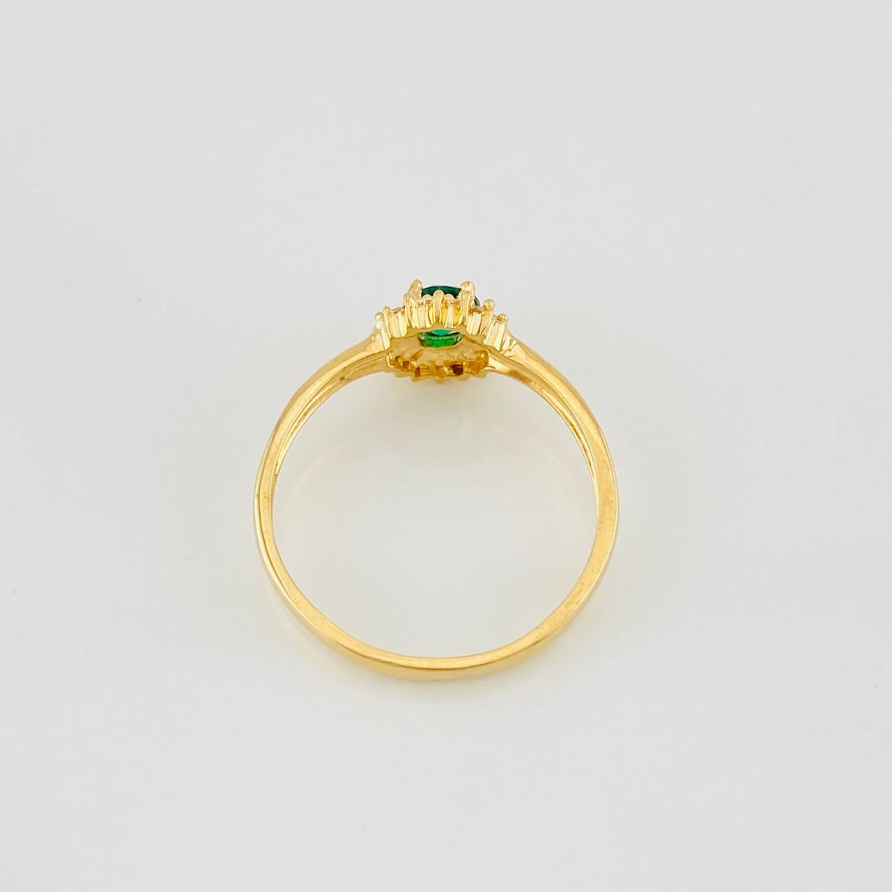 Anillo Halo Flor 2.25g / T7 1/4 Oro Amarillo 18K