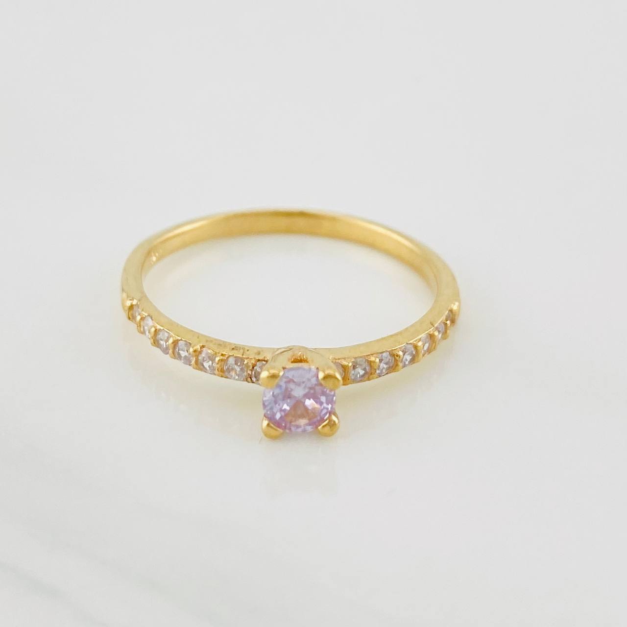 Anillo Solitario Churumbela 2.2g / T8 Oro Amarillo 18K