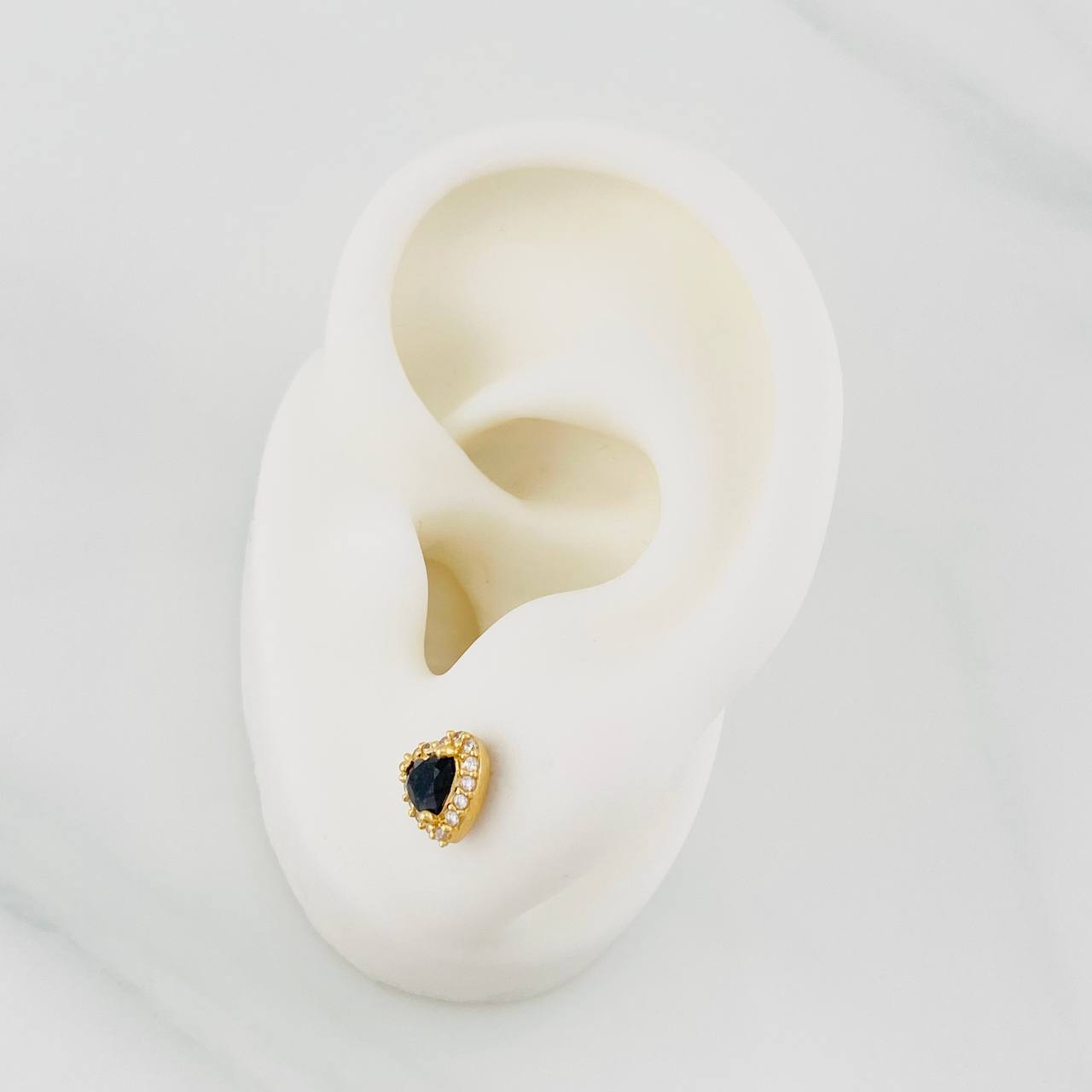 Topos Halo Corazón 1.7g / 6.7mm Oro Amarillo 18K
