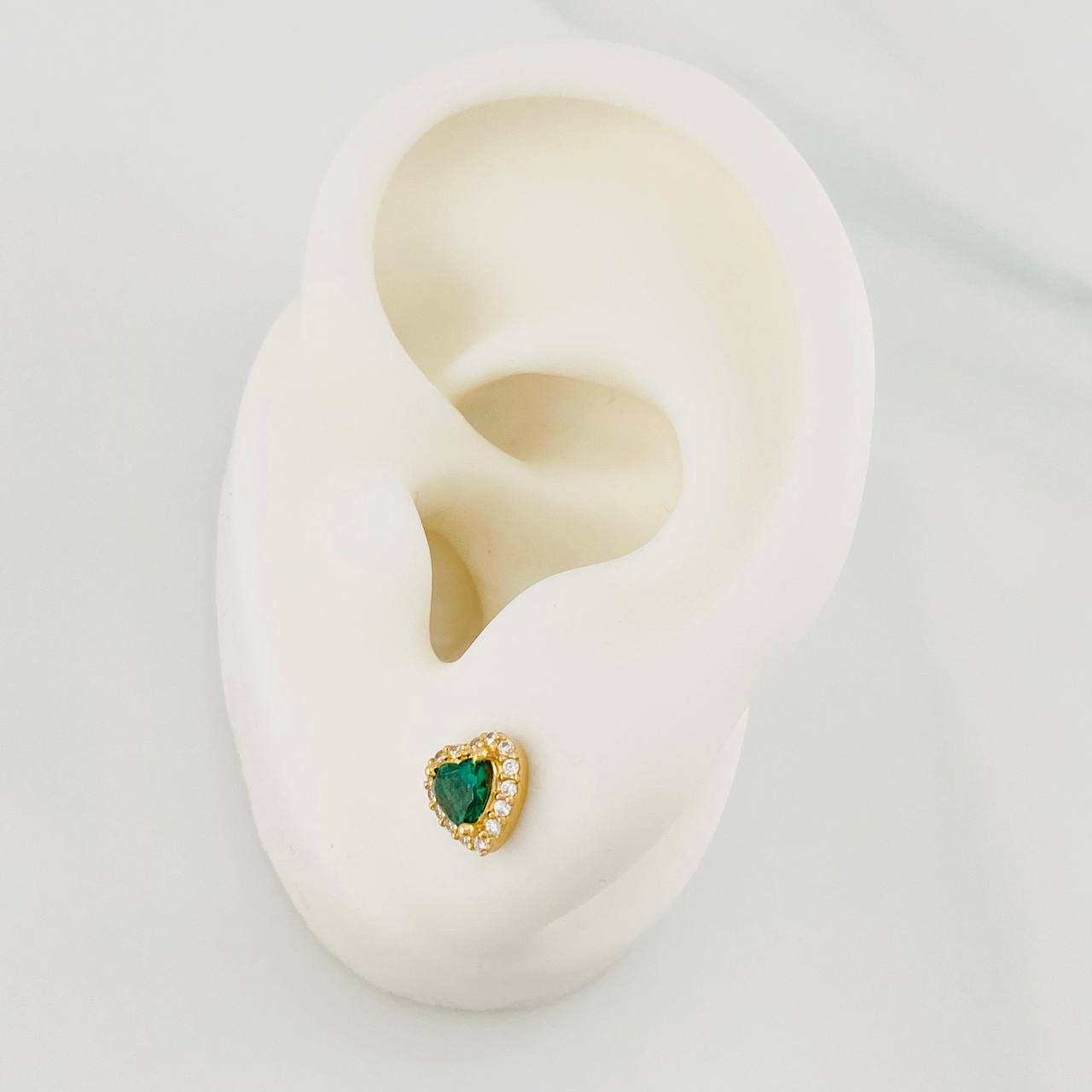 Topos Halo Corazón 1.55g / 6.6mm Oro Amarillo 18K