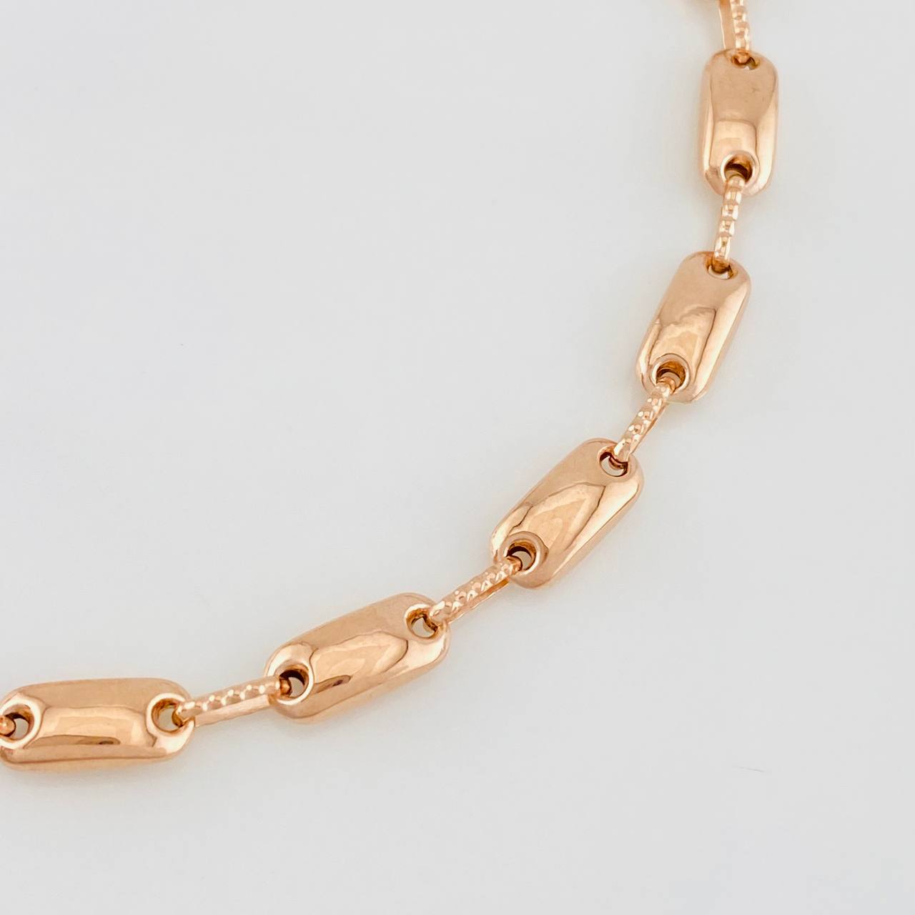 Pulso Rustico Adije 5.65g / 20.5cm / 4.4mm Oro Rosa 18K