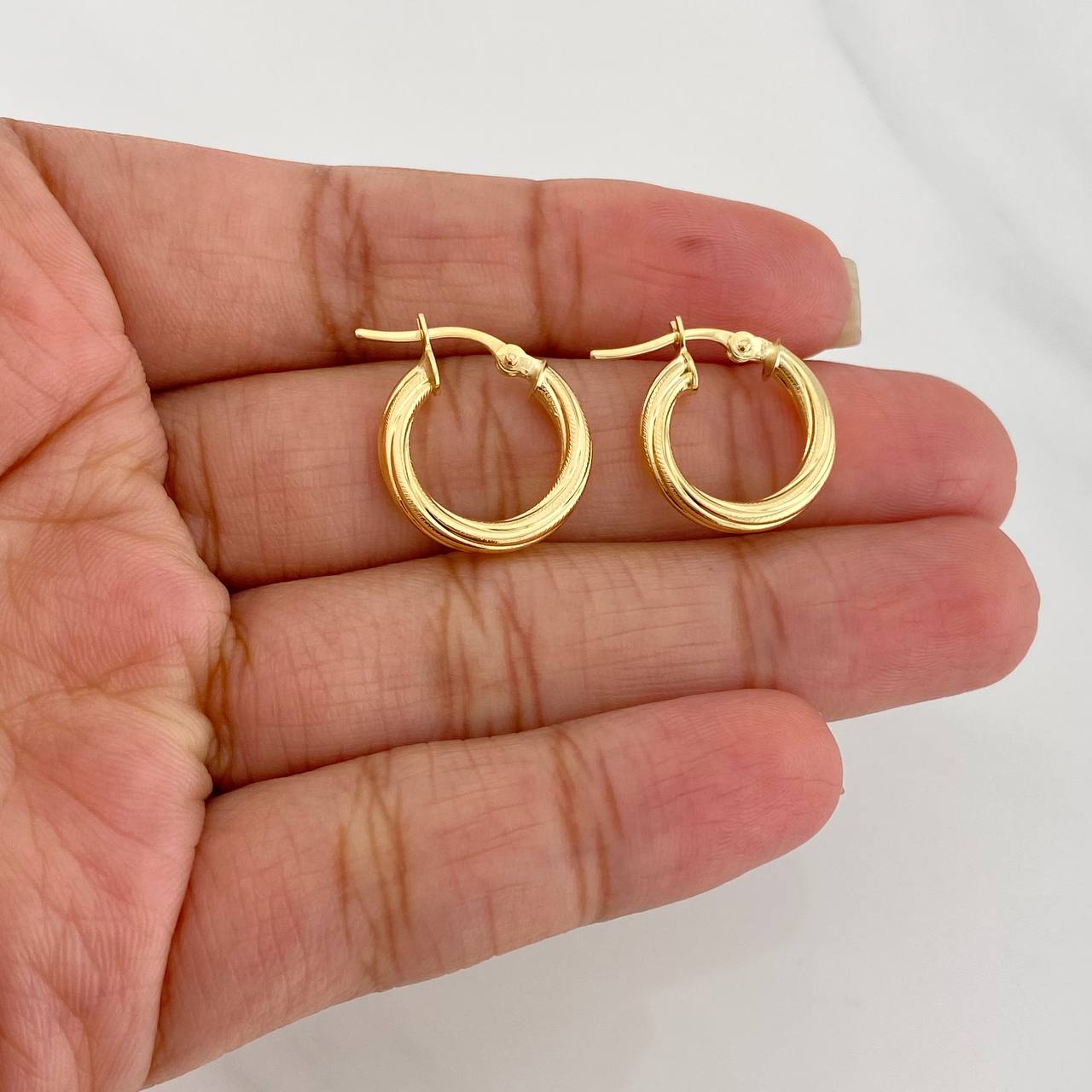 Candongas Lore 1.6g / 1.7cm Oro Amarillo 18K