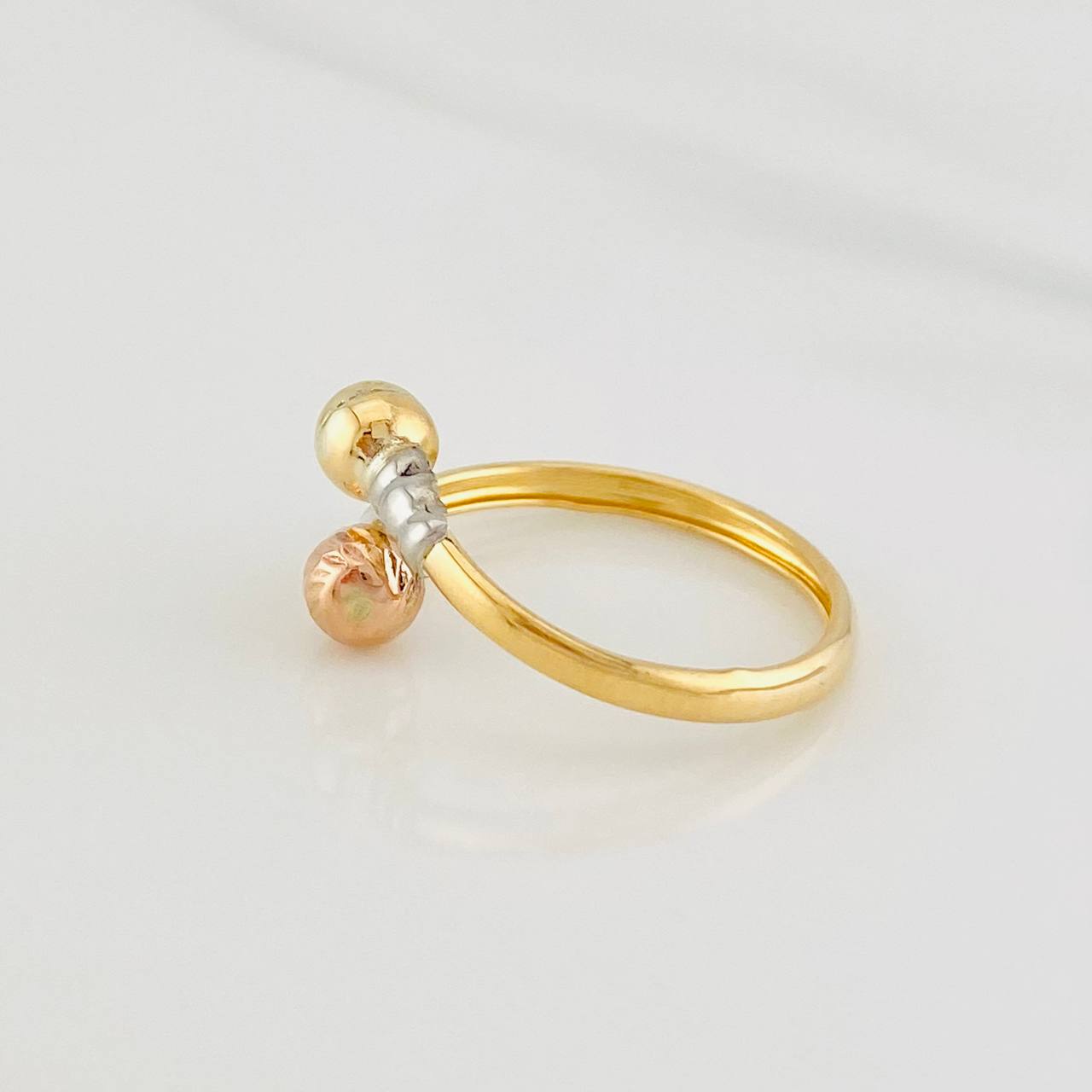 Anillo Tu y Yo 1.25g / T7 1/2 Tres Oros 18K