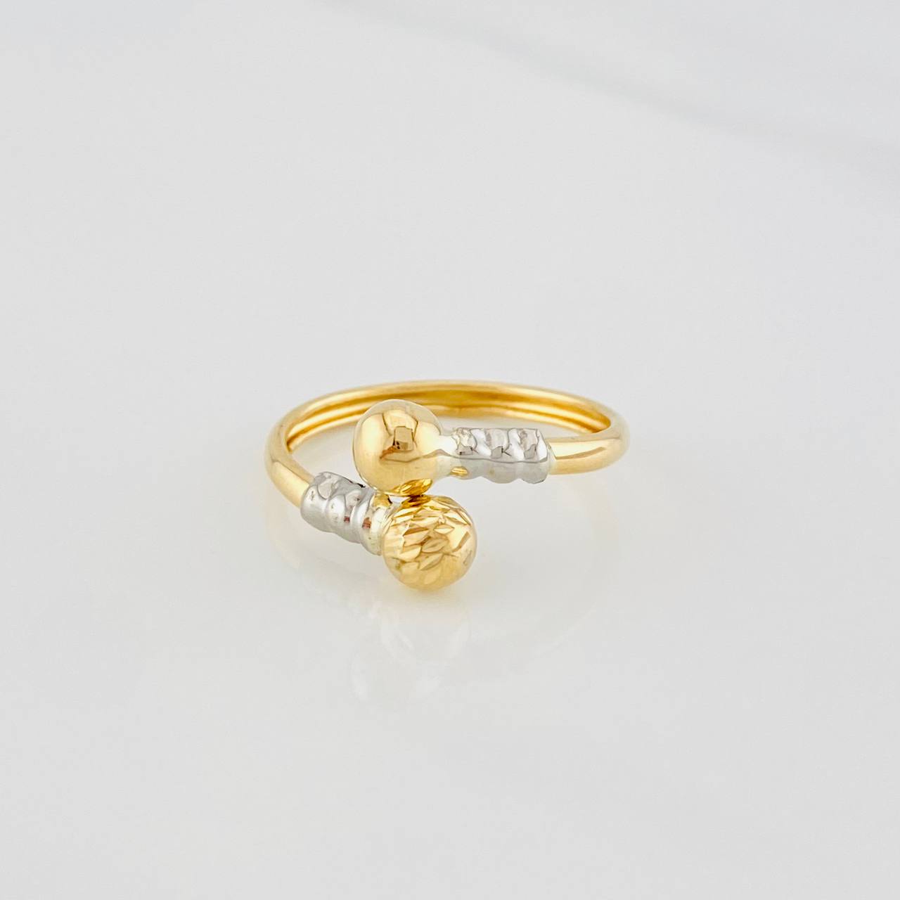 Anillo Tu y Yo 1.35g / T9 1/4 Dos Oros Amarillo Blanco 18K