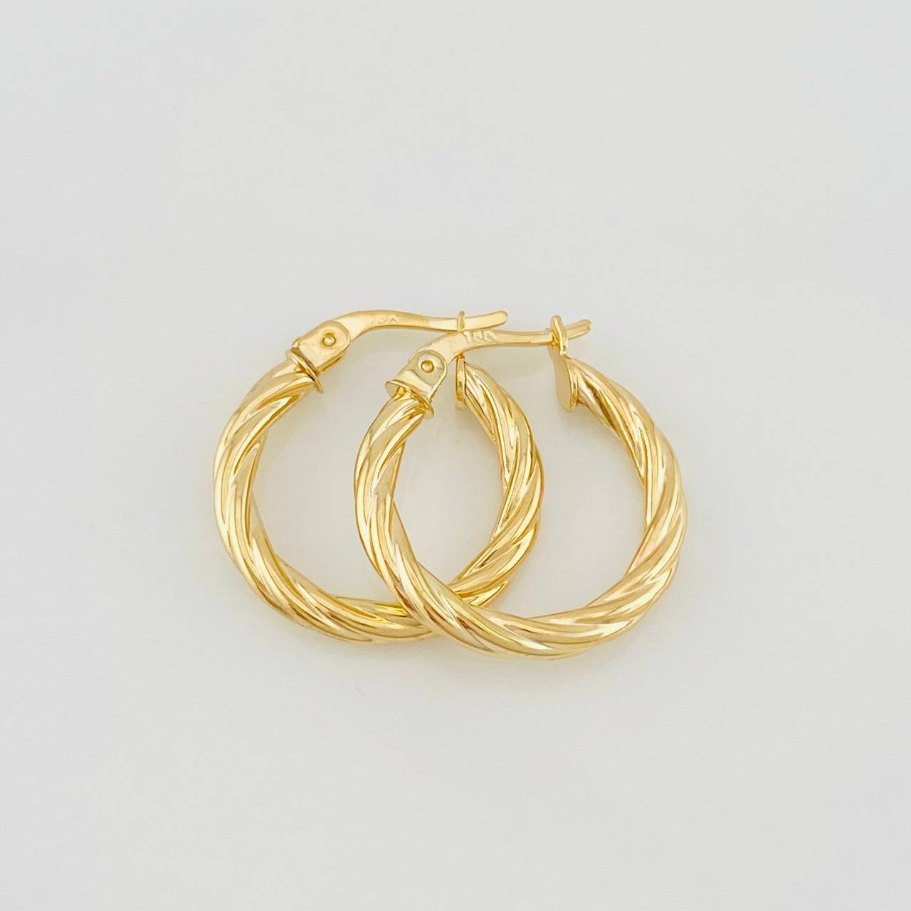 Candongas Mary 1.7g / 2cm Oro Amarillo 18K