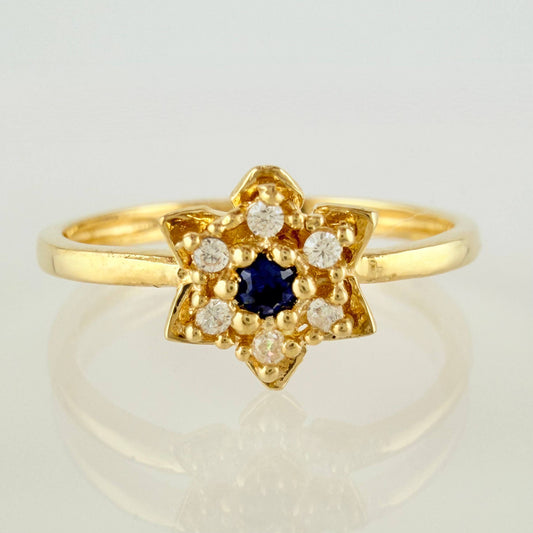 Anillo Flor 2.15gr / 7 3 /4 / Oro Amarillo 18K