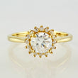 Anillo Solitario Flor Tupida 2.6gr / T7 1/4 / Oro Amarillo 18K