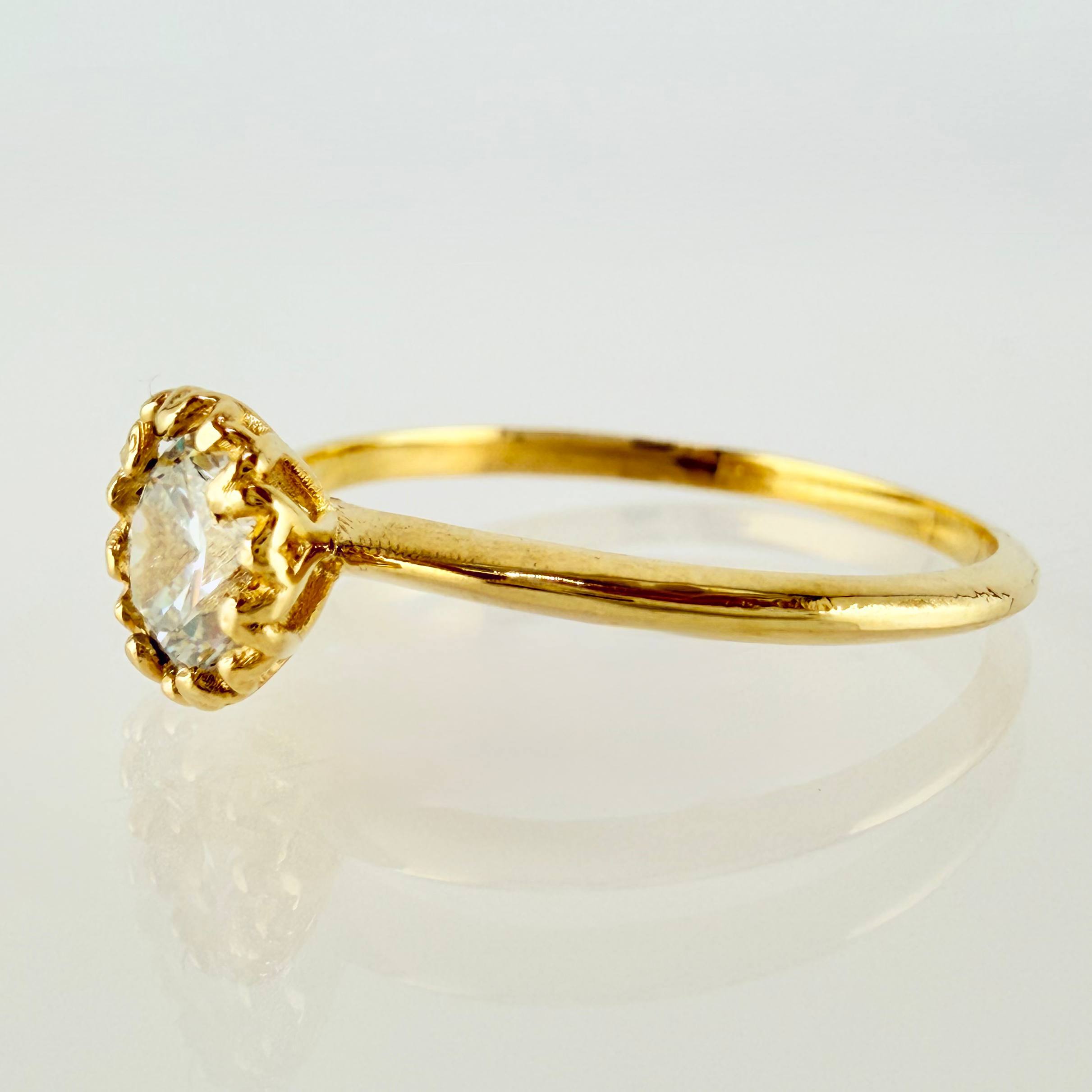 Anillo Solitario Halo 1.5gr / T6 1/4 / Oro Amarillo 18K