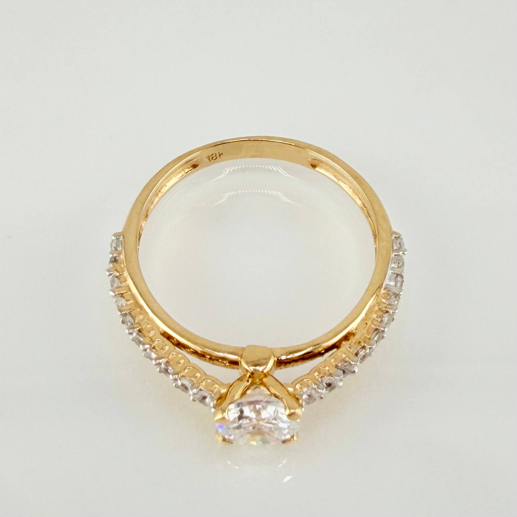 Anillo Solitario 2.6gr / T7 / Oro Amarillo 18K