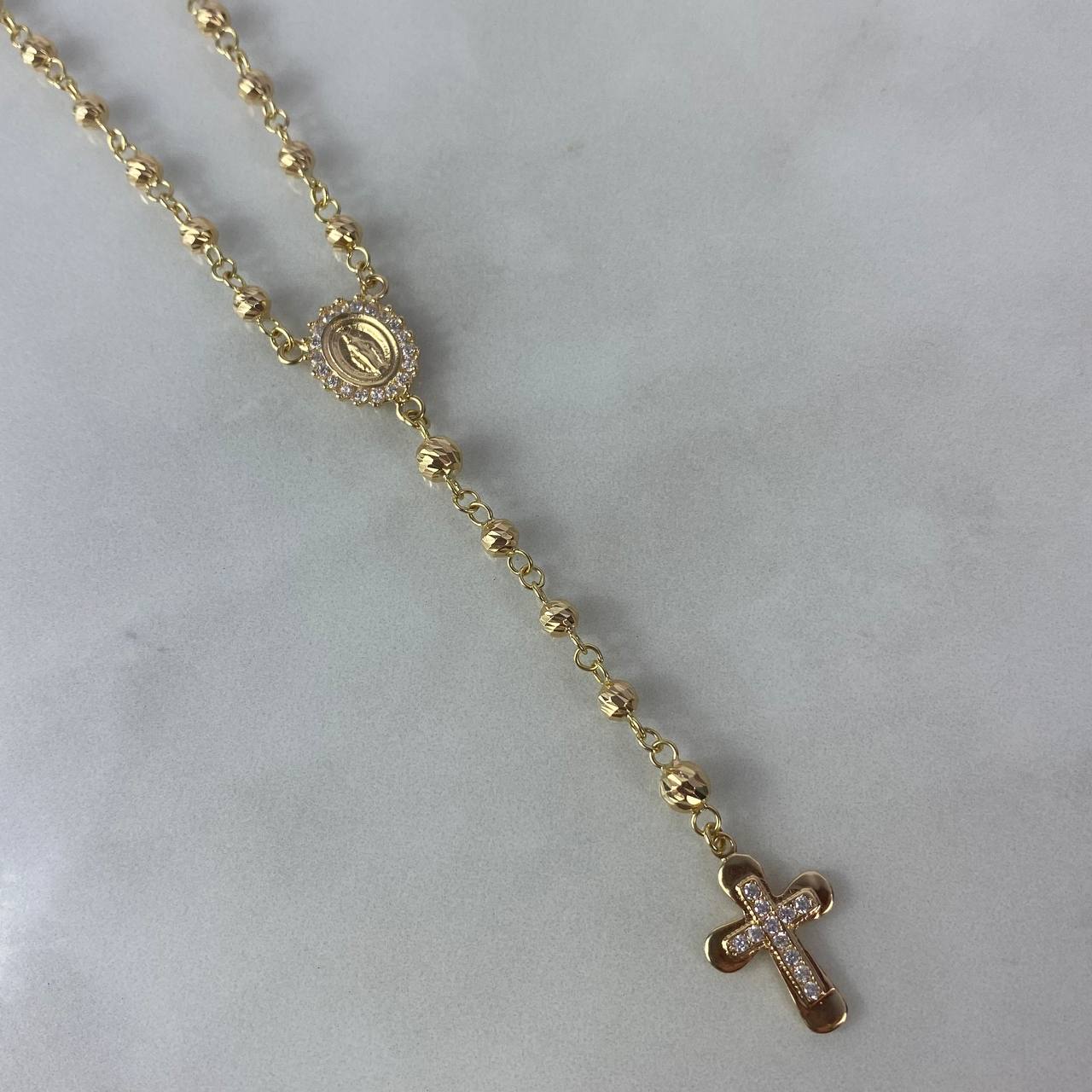 Rosario Virgen Milagrosa 15.7gr / 60cm / 4mm-5mm Bolas Diamantadas Mate Circones Blancos Oro Amarillo