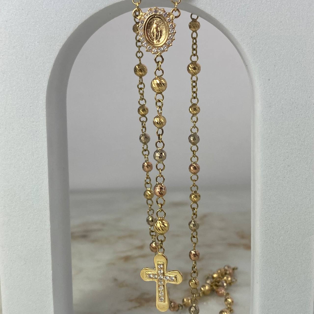 Rosario Virgen Milagrosa 15.5gr / 60cm / 4mm-5mm Bolas Diamantadas Mate Circones Blancos Tres Oros