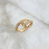 Anillo Clavo 4.45gr / T7 / Circones Blancos Oro Amarillo