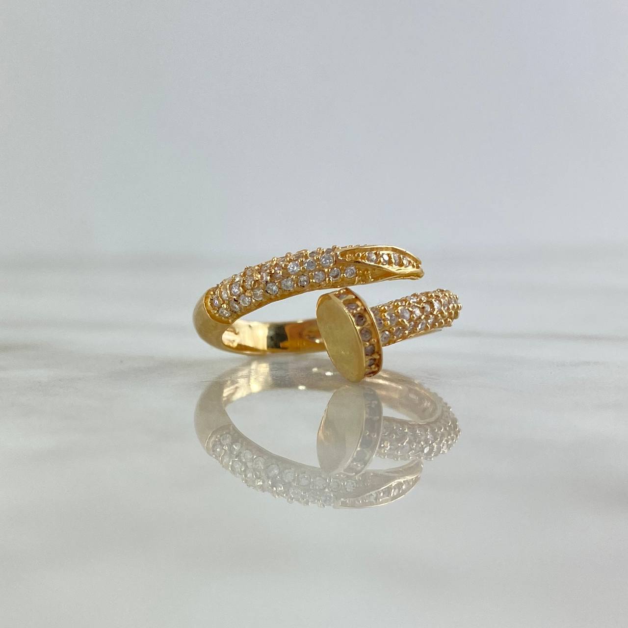 Anillo Clavo 4.45gr / T7 / Circones Blancos Oro Amarillo